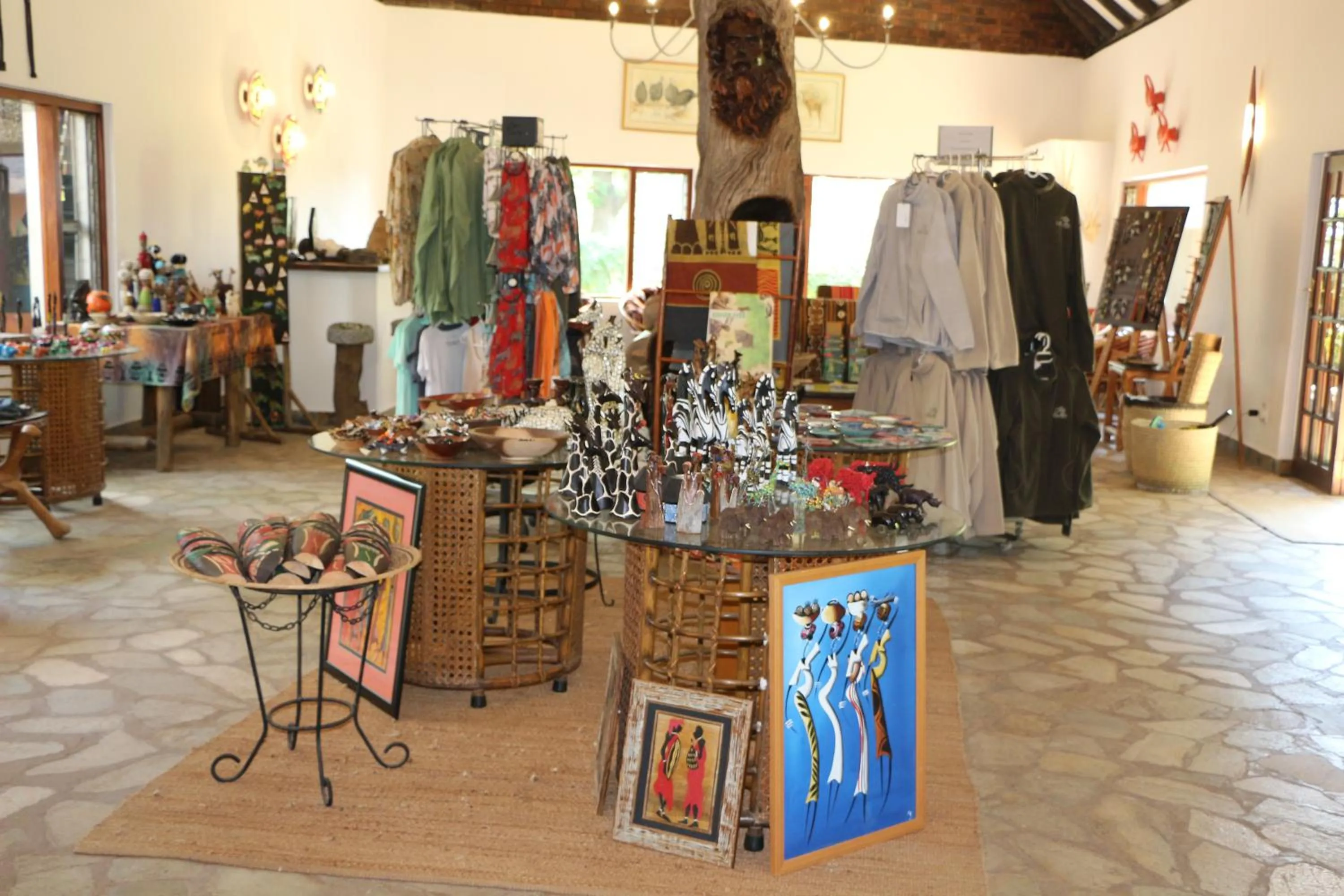 Restaurant/places to eat in Mohlabetsi Safari Lodge