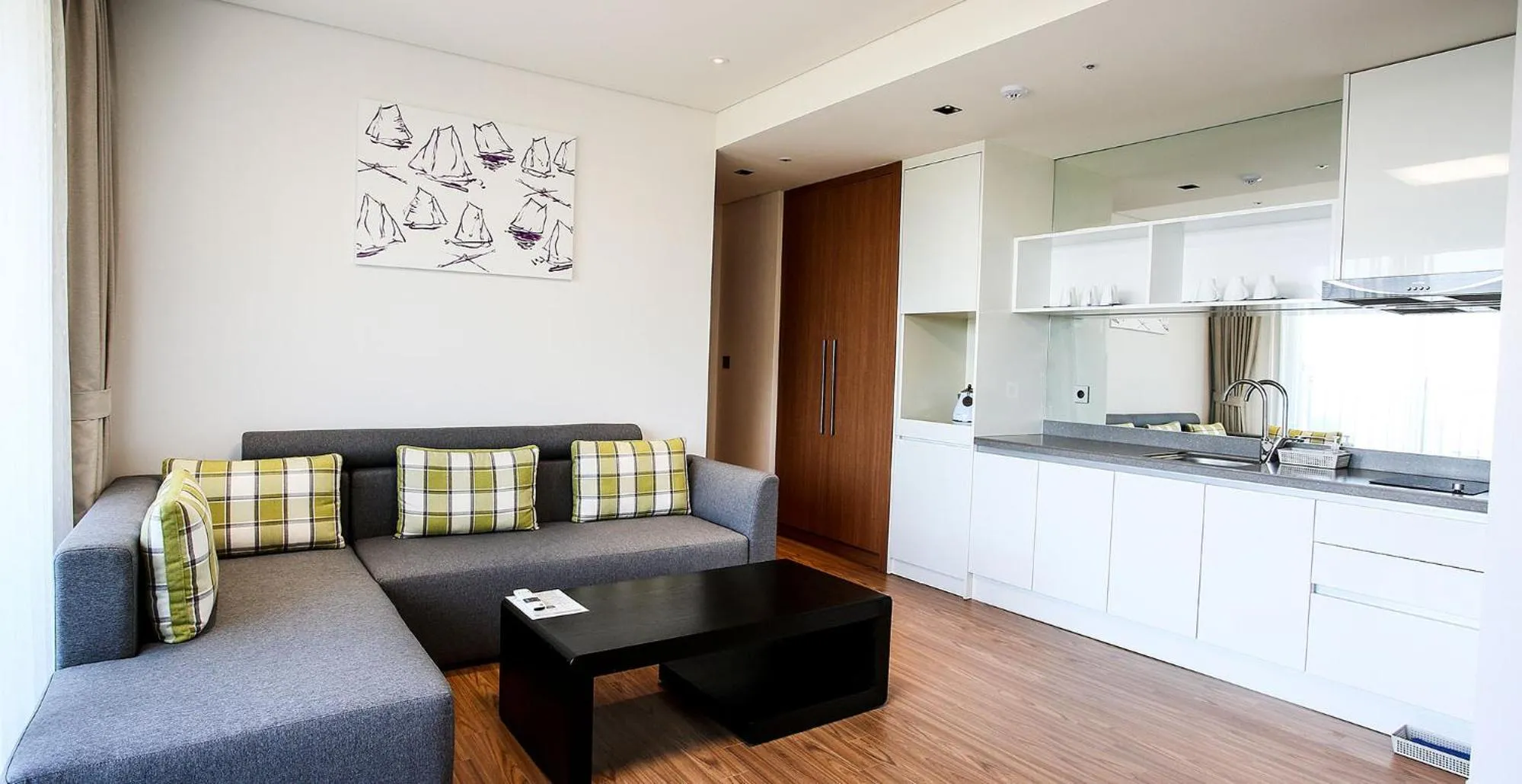 Kitchen or kitchenette in Lapis Hotel Namhae