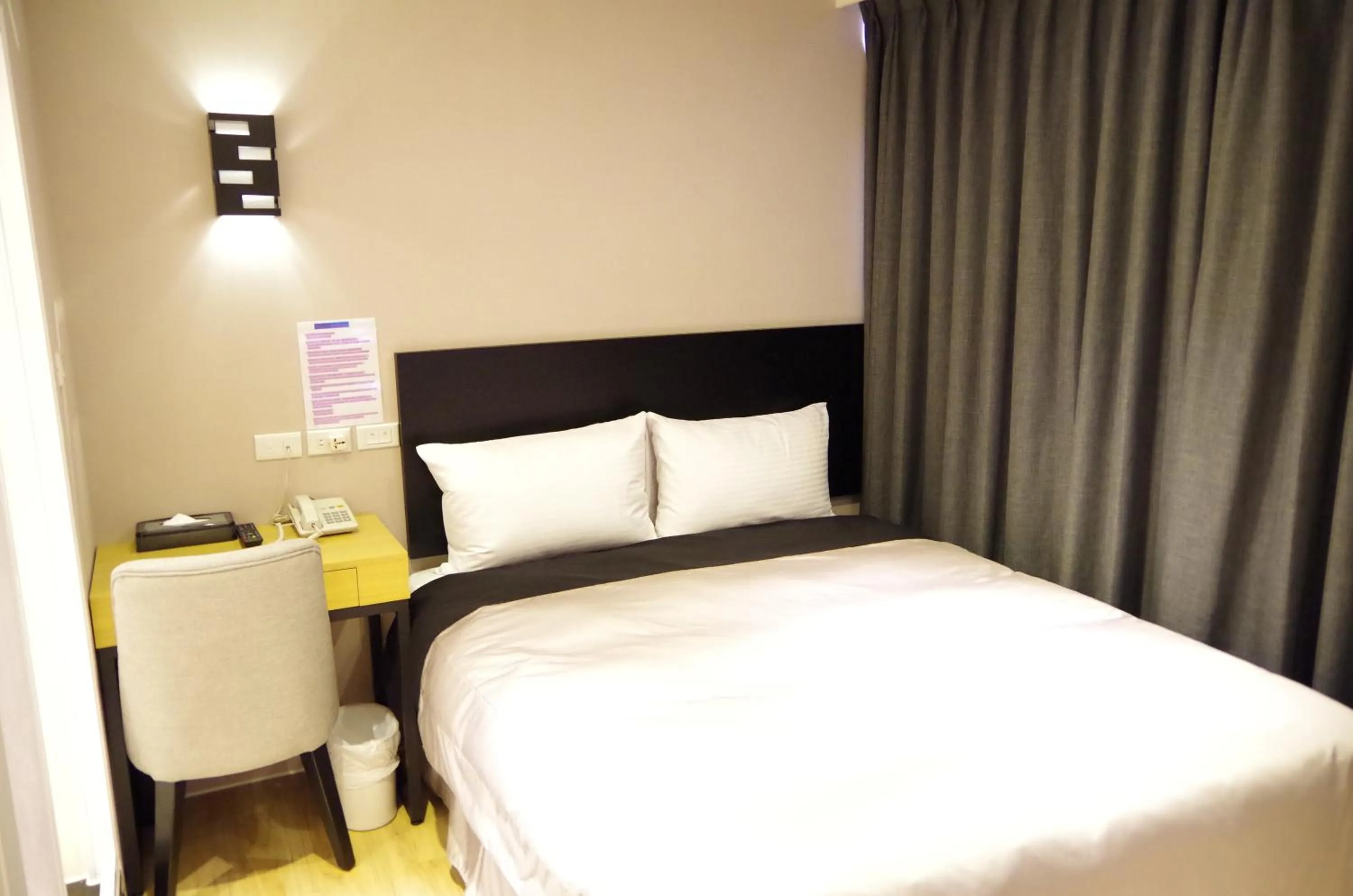 Bedroom, Bed in E-House Xining Branch