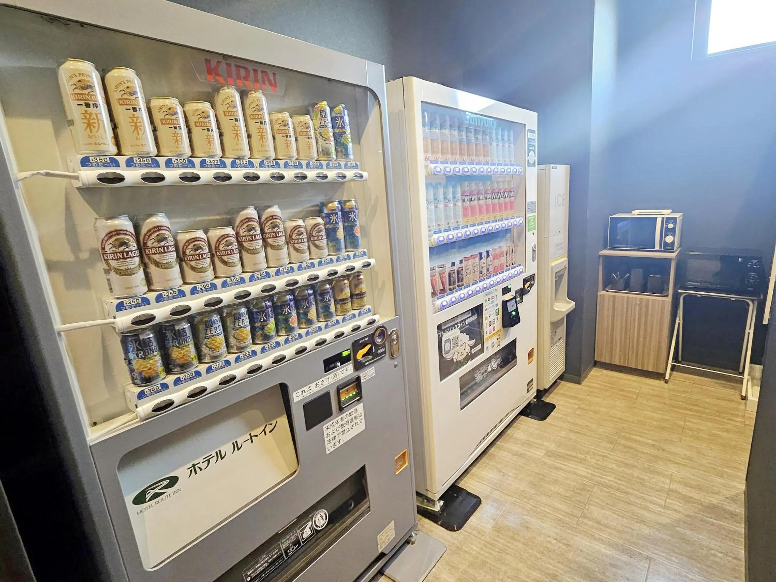 vending machine in Hotel Route Inn Kounosu