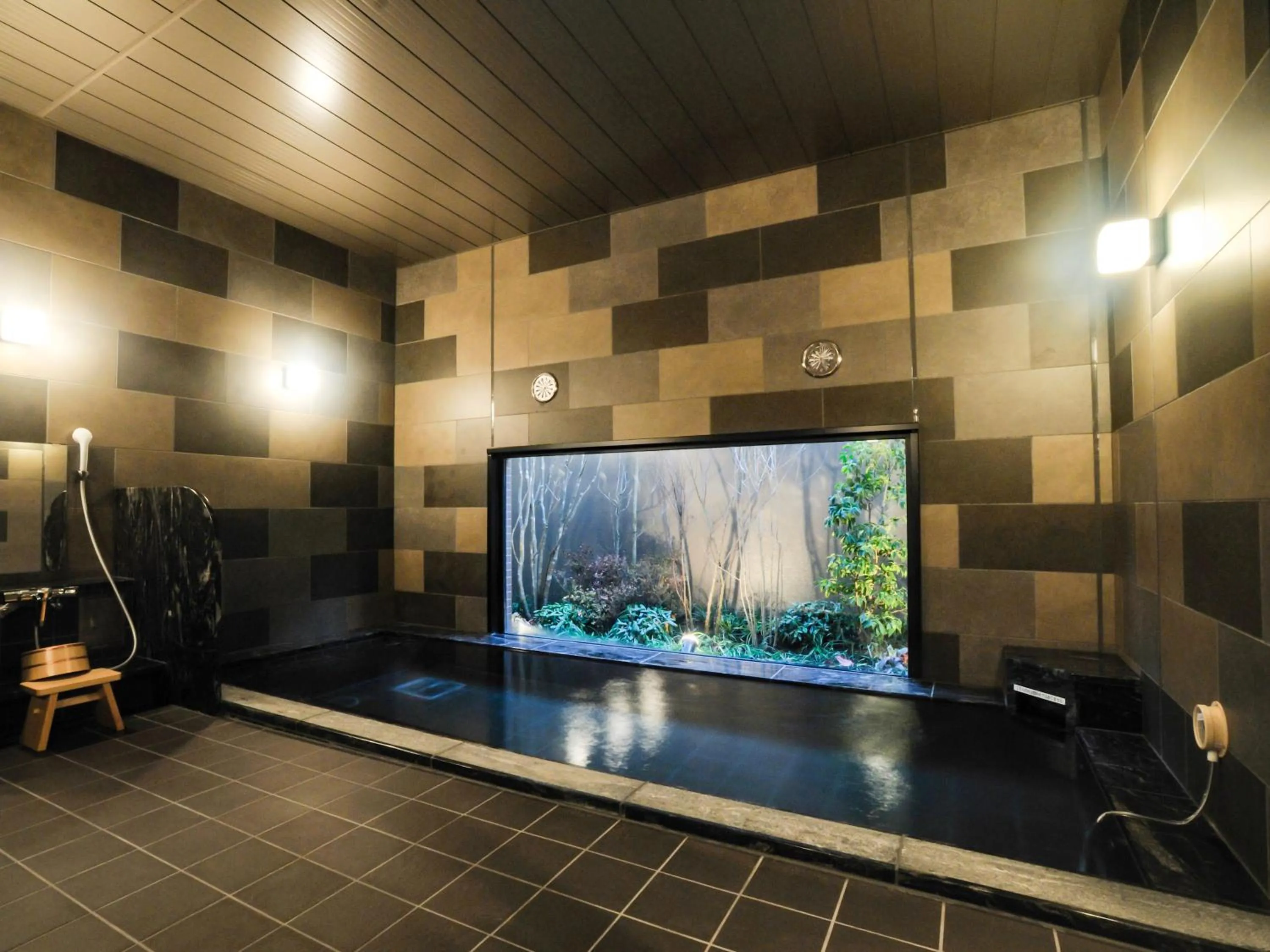 Swimming pool in Hotel Route Inn Kounosu