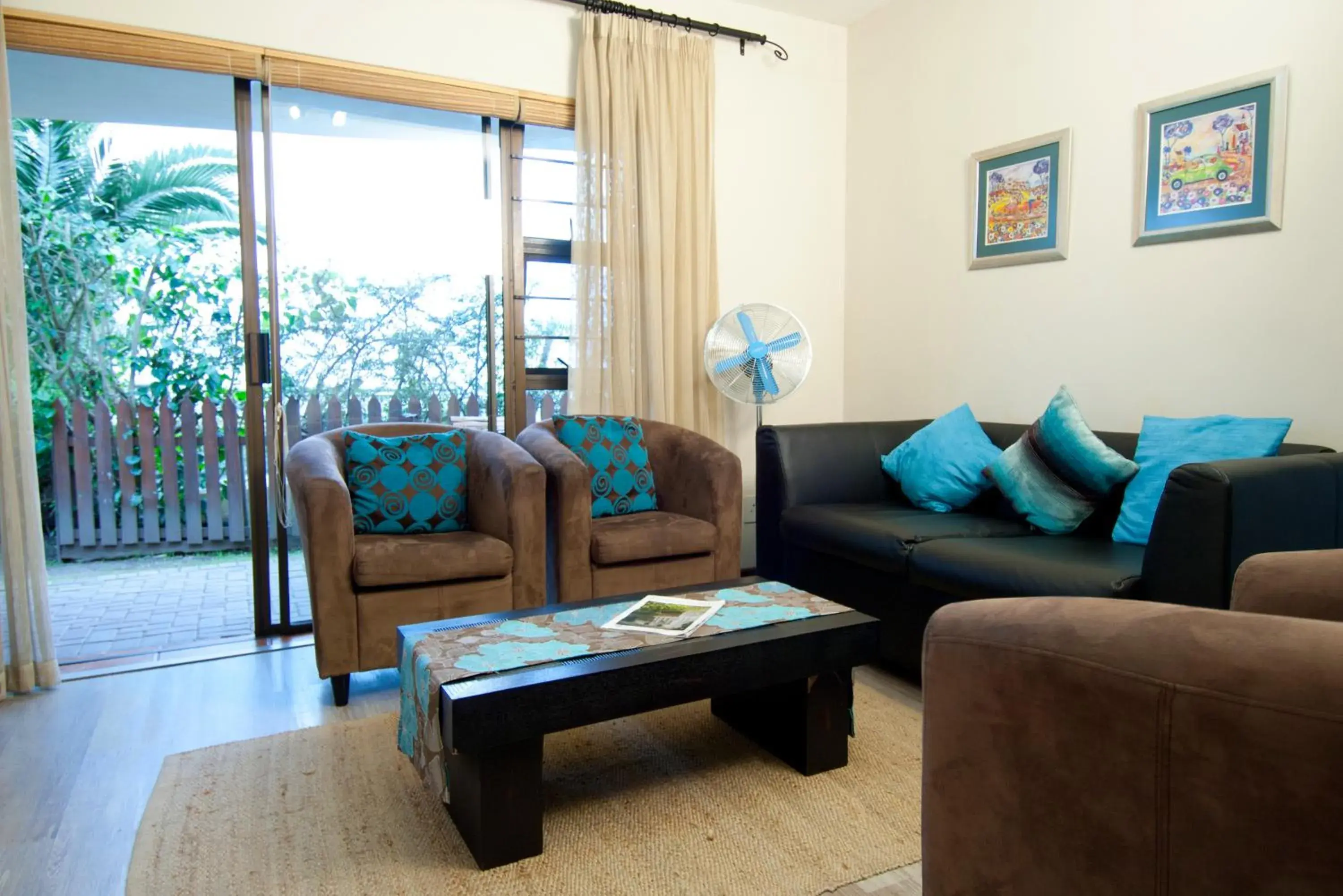 Standard Family Unit - No Lagoon View in Overmeer Guest House Standard Family Unit - No Lagoon View in Overmeer Guest House