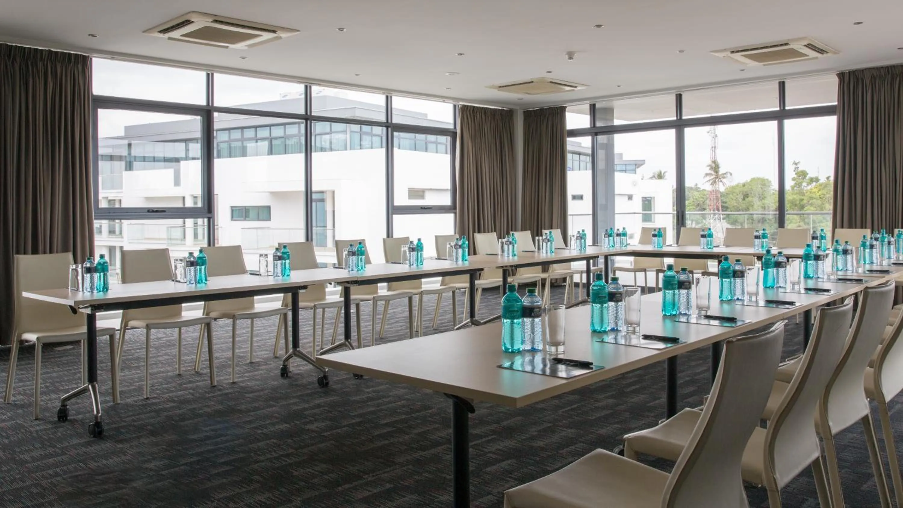 Meeting/conference room in Hotel English Point Marina & Spa