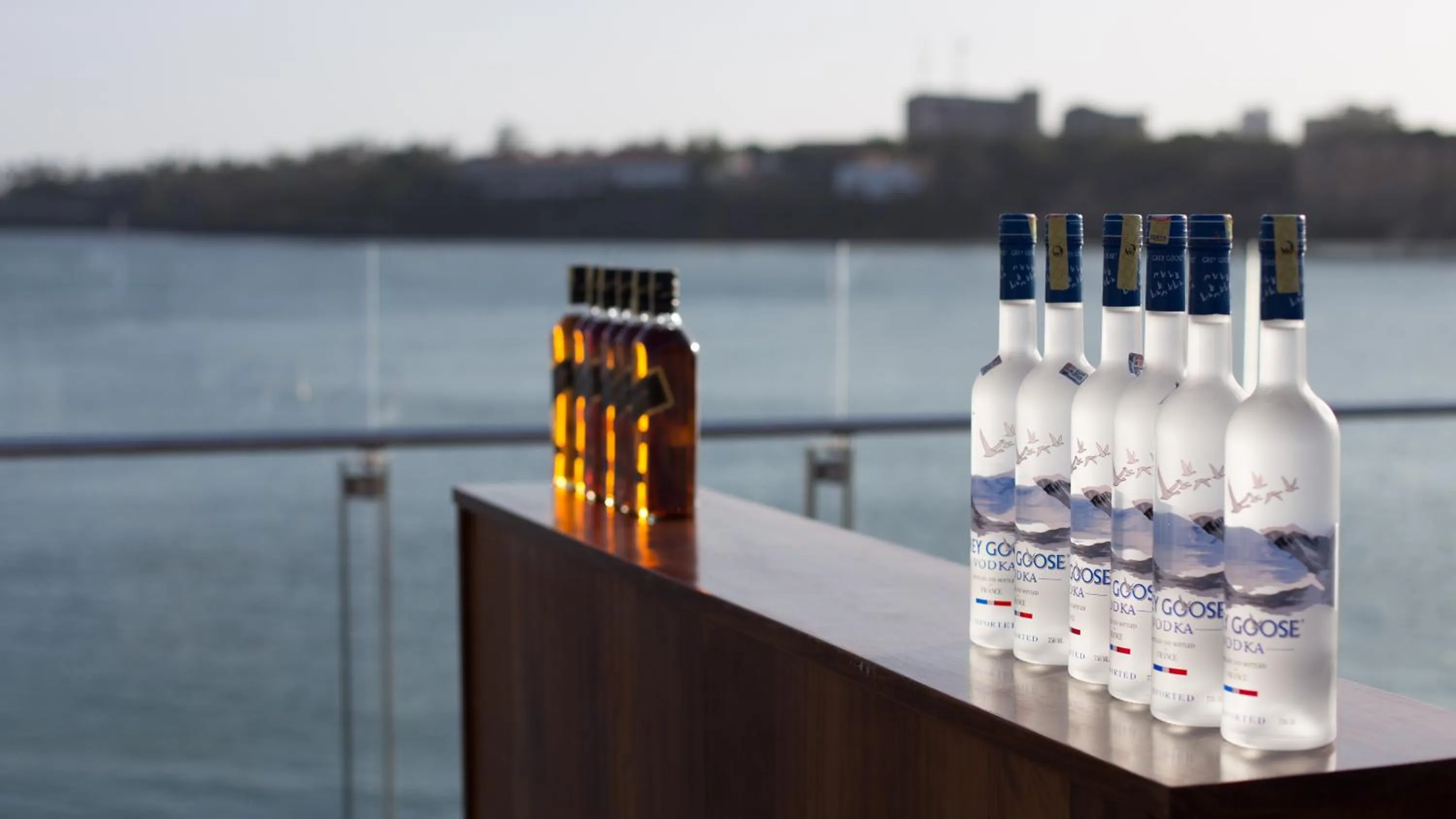 Alcoholic drinks in Hotel English Point Marina & Spa