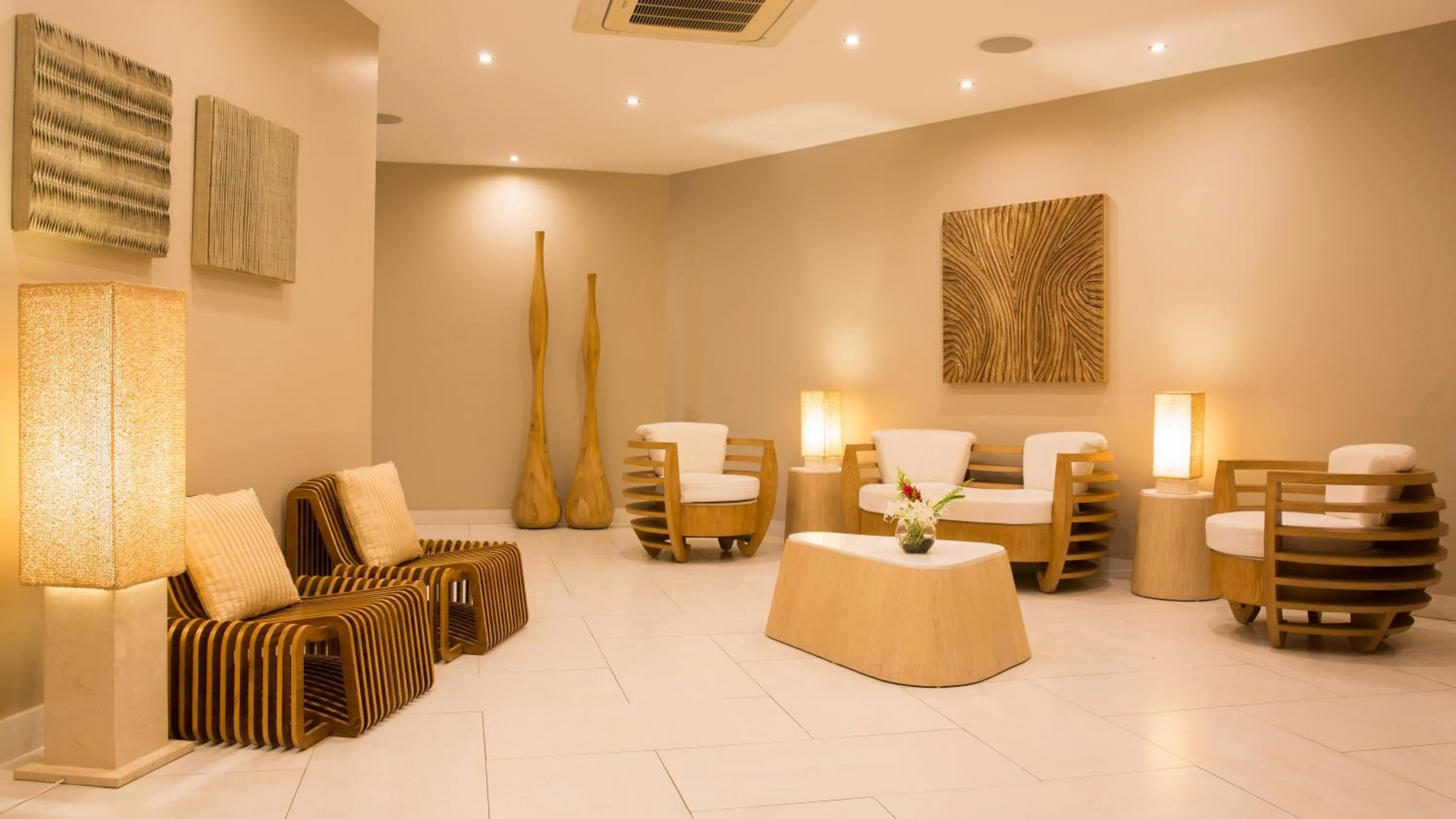 Spa and wellness centre/facilities in Hotel English Point Marina & Spa