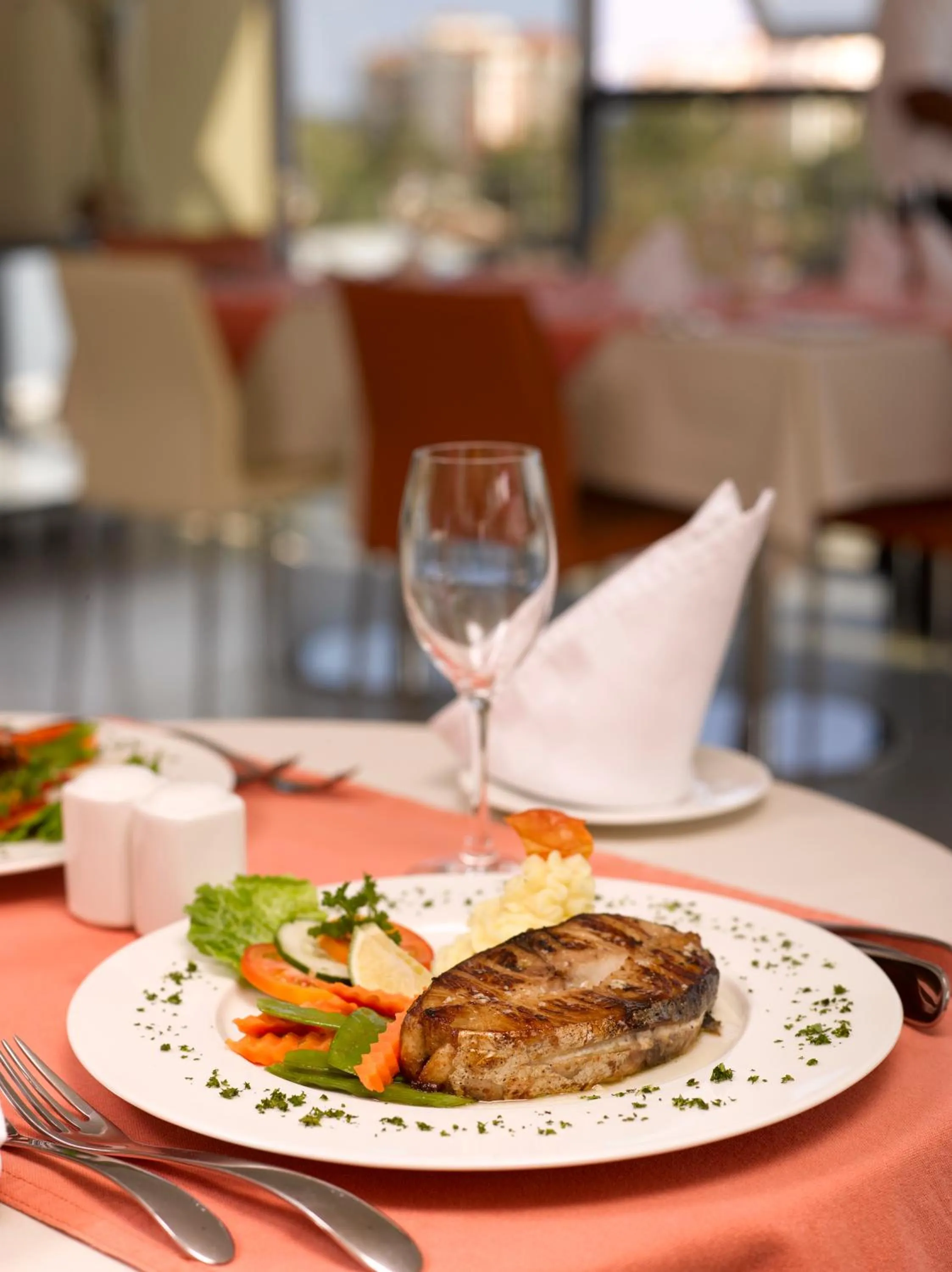 Food in Hotel English Point Marina & Spa