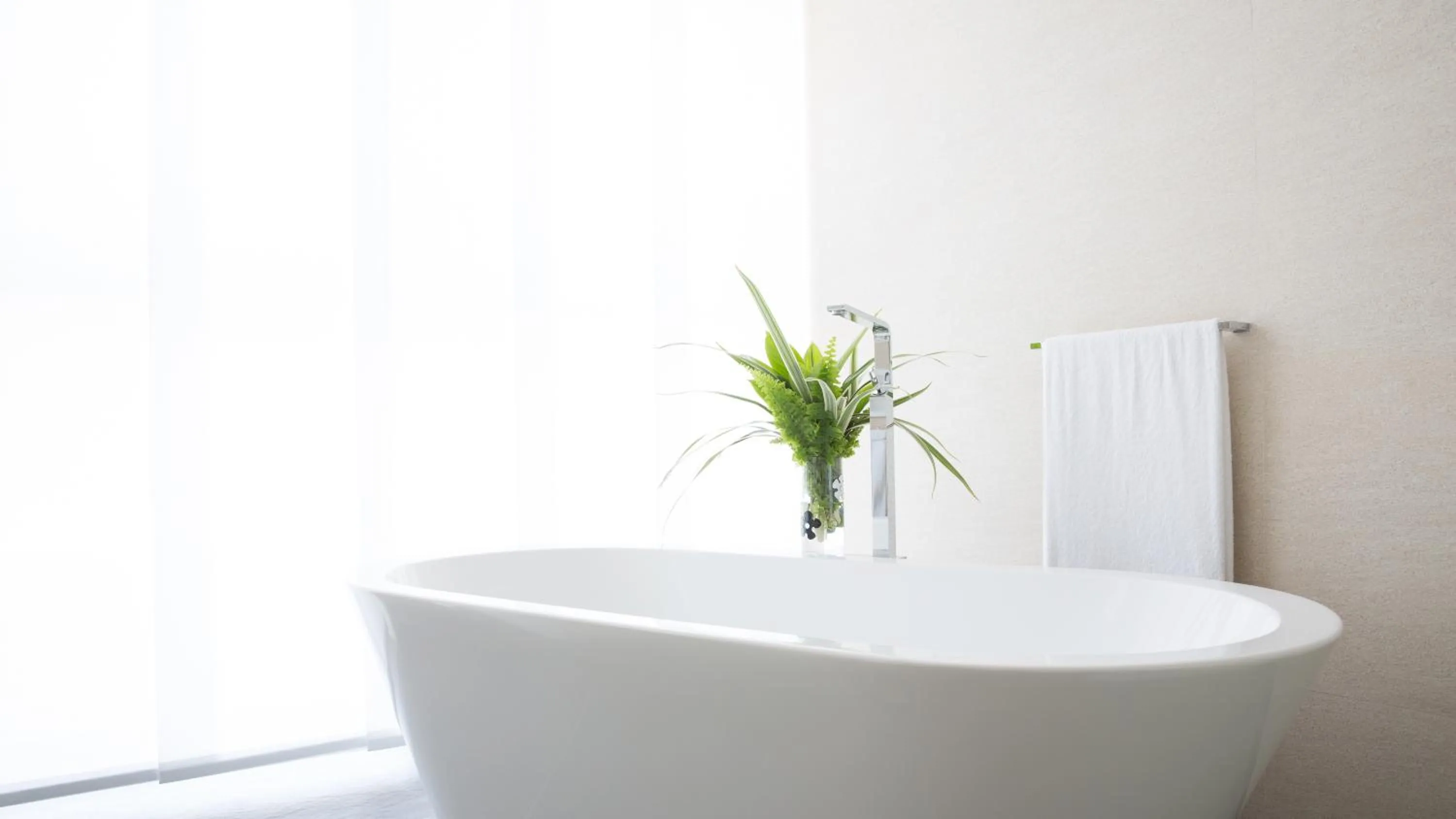 Bathroom in Hotel English Point Marina & Spa