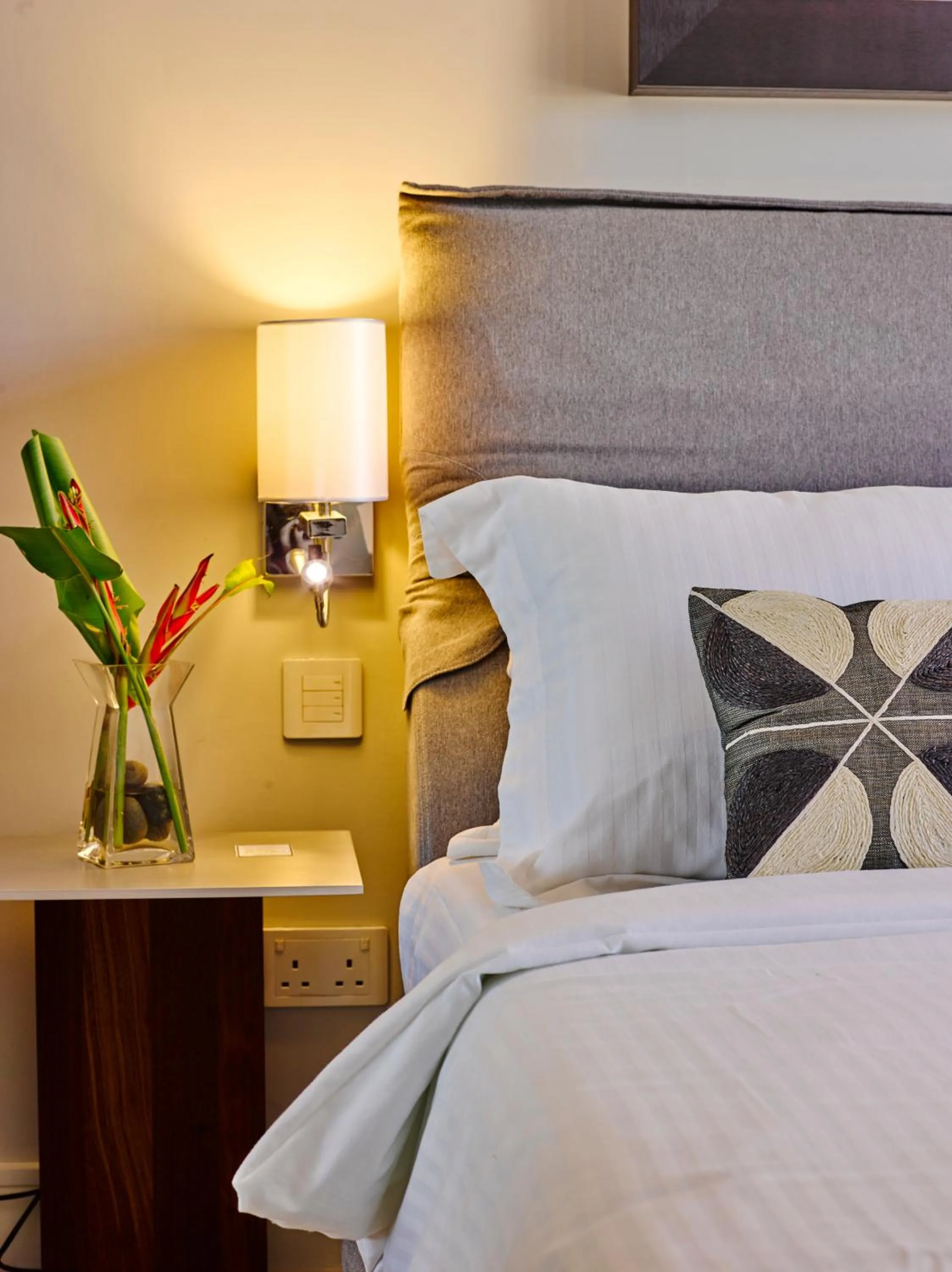 Bed in Hotel English Point Marina & Spa