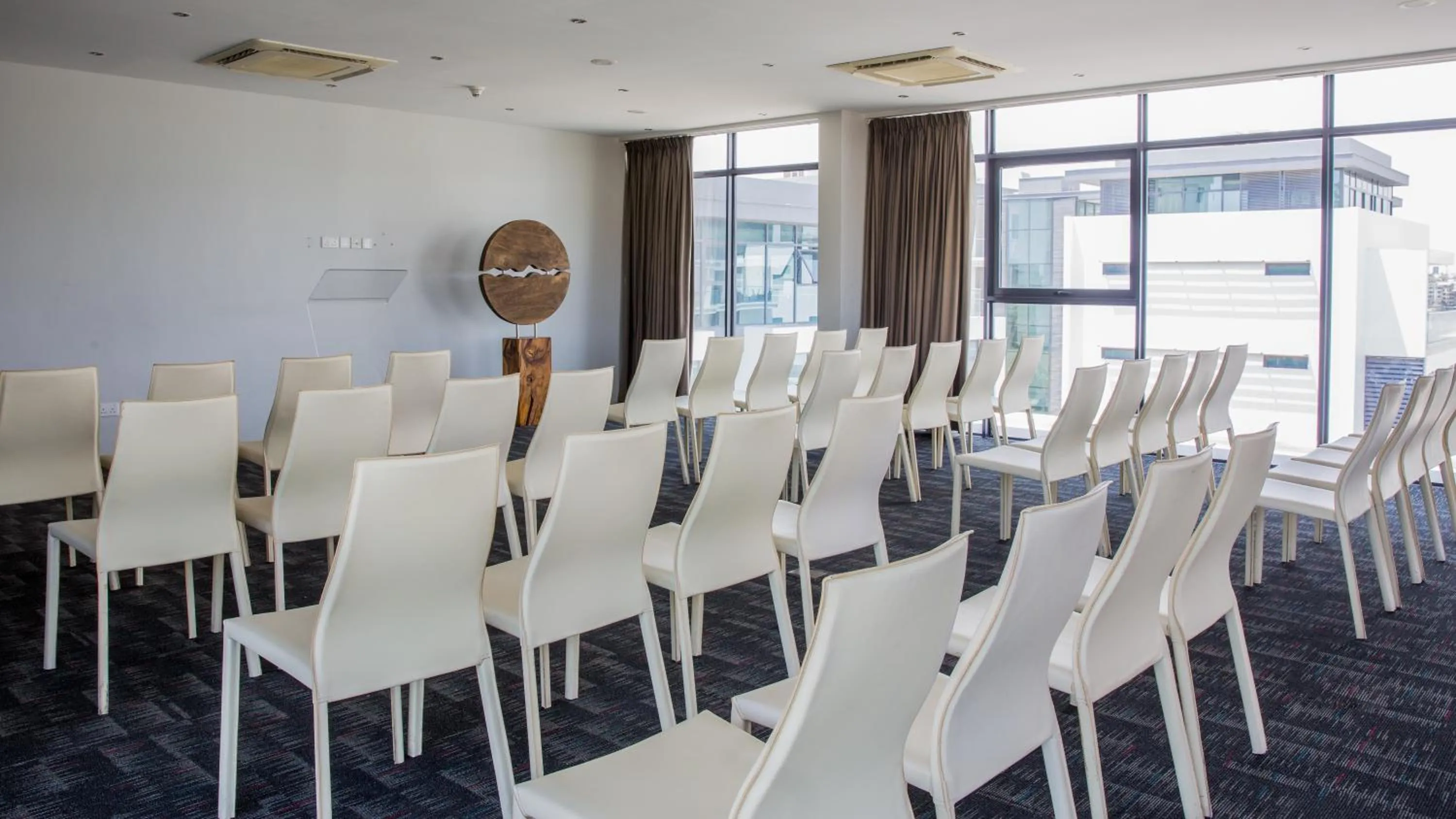 Meeting/conference room in Hotel English Point Marina & Spa