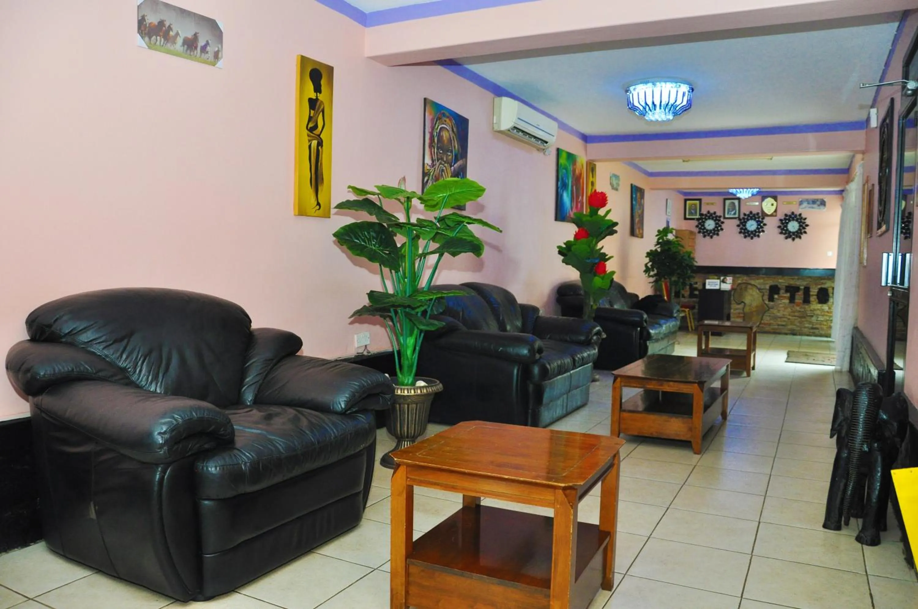 Facade/entrance in Sandton Hotel Kasese