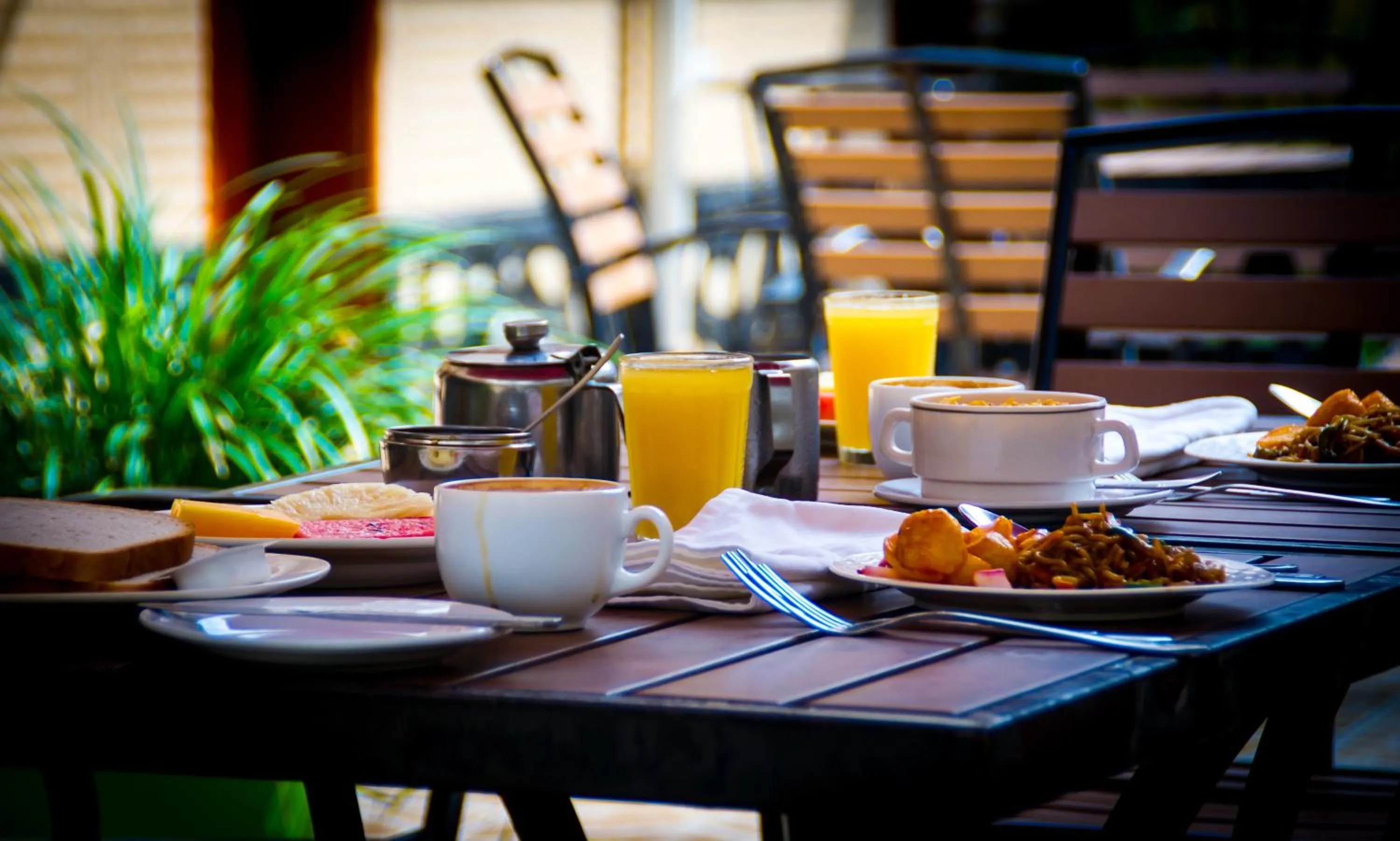 Restaurant/places to eat in Sandton Hotel Kasese