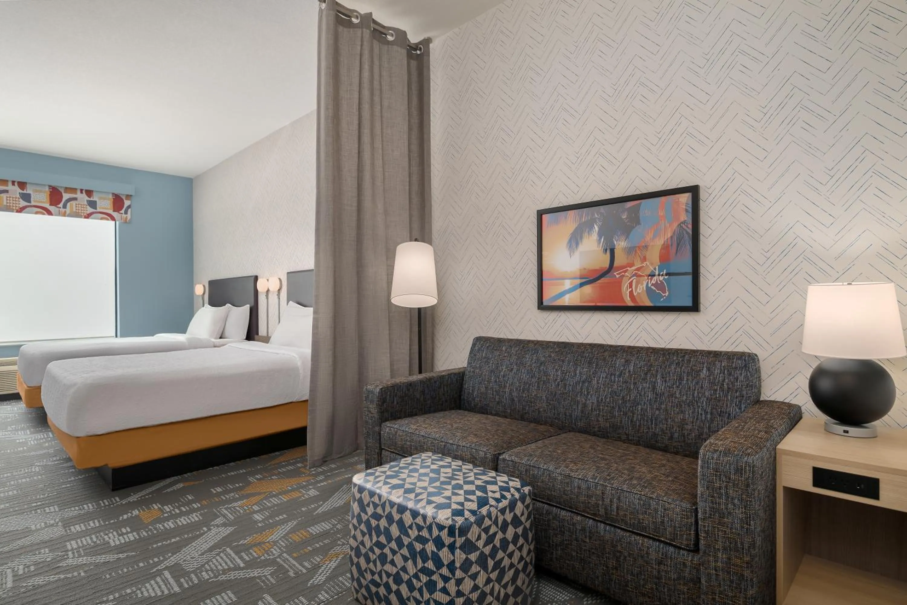 Bedroom, Bed in Home2 Suites By Hilton Riverview Tampa