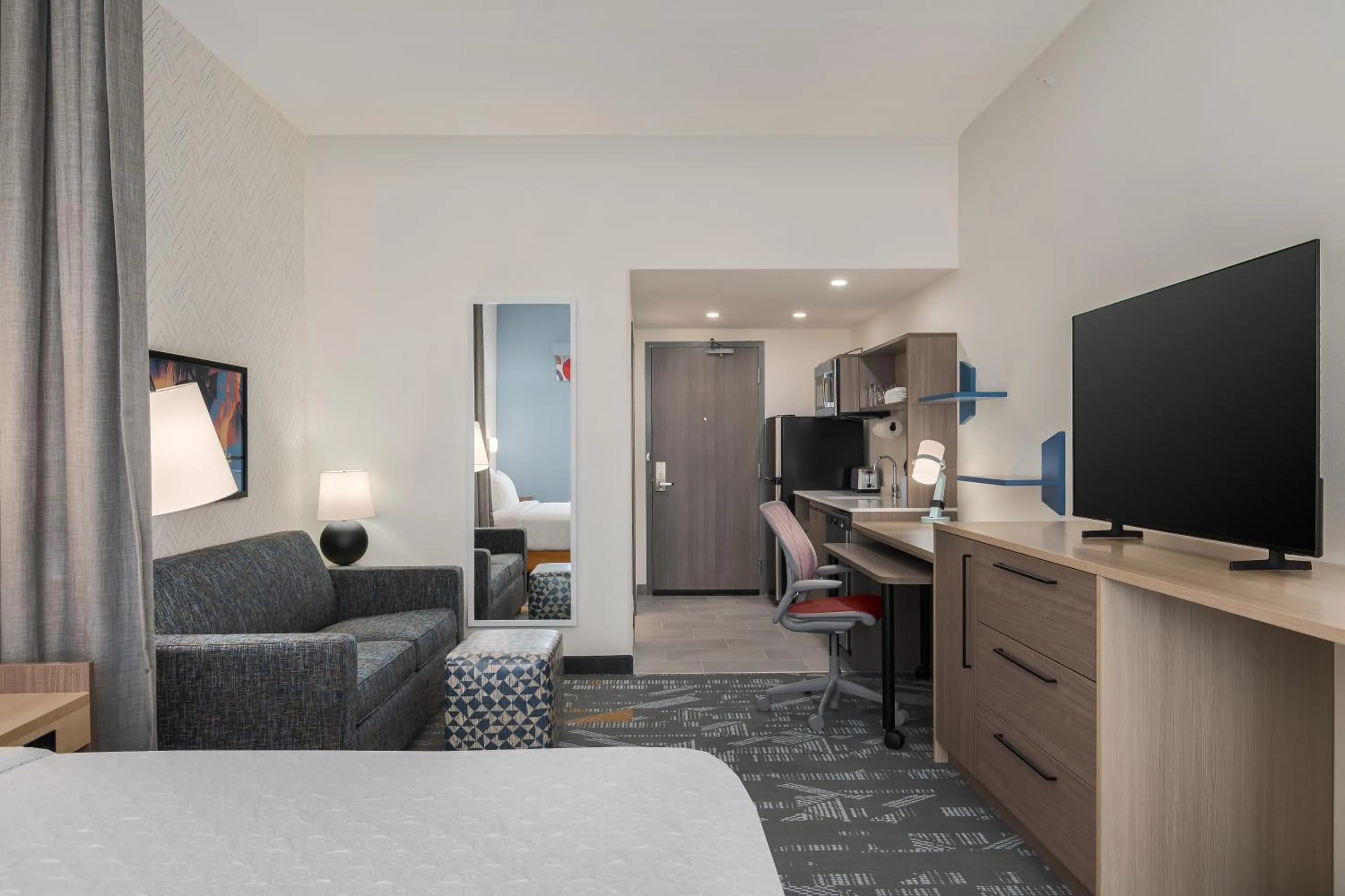 TV and multimedia, Bed in Home2 Suites By Hilton Riverview Tampa