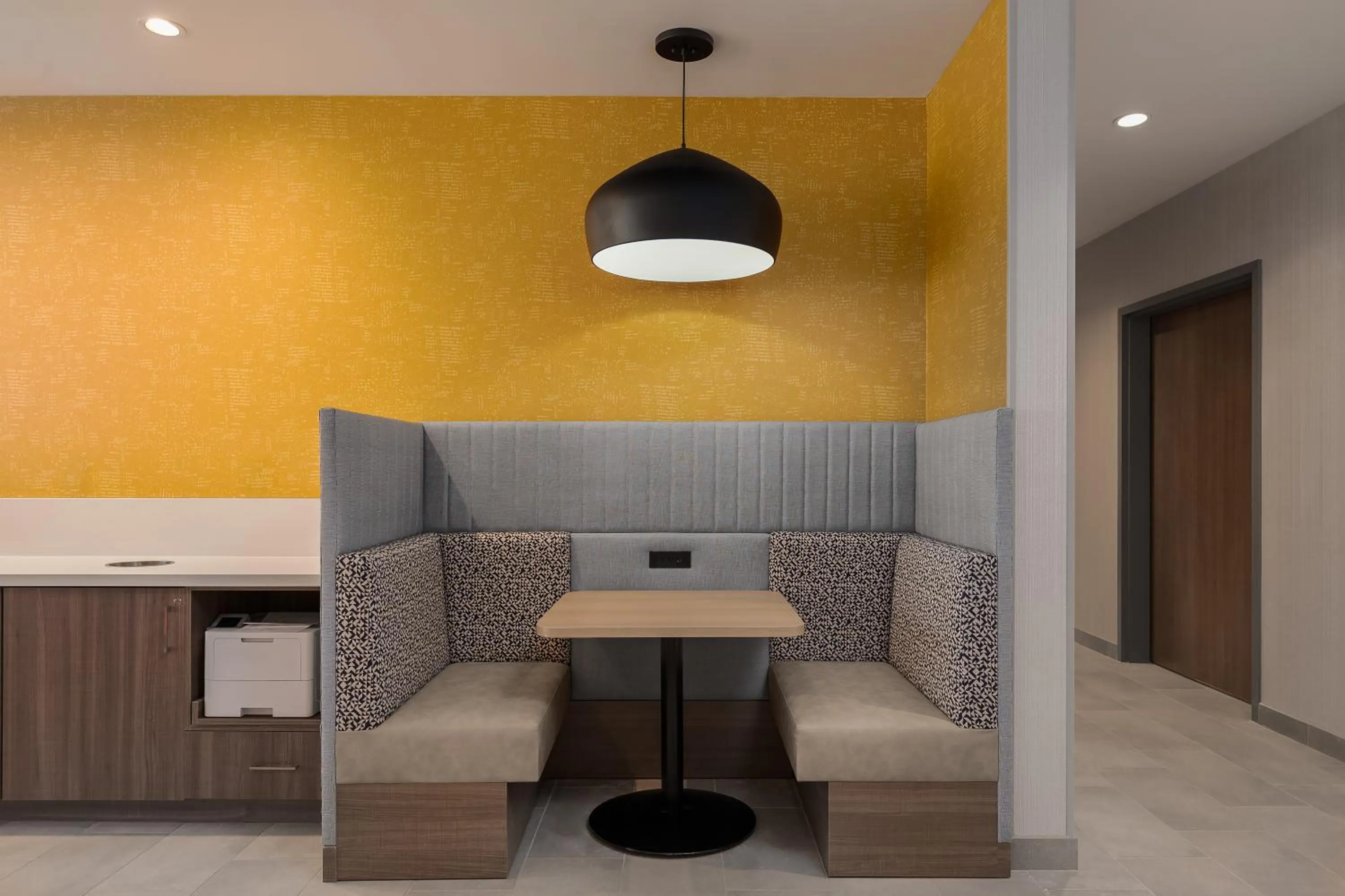 Business facilities in Home2 Suites By Hilton Riverview Tampa