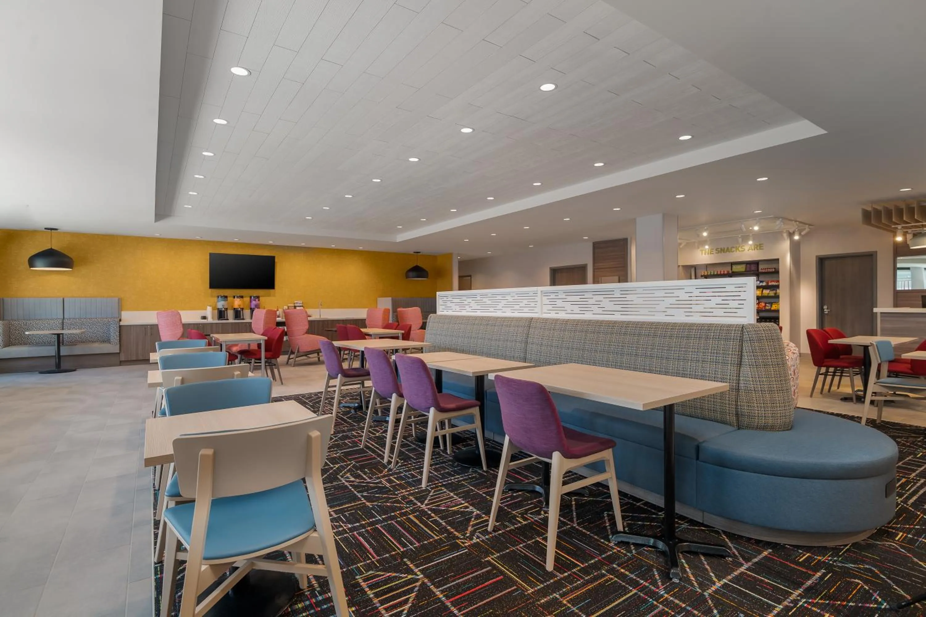 Breakfast in Home2 Suites By Hilton Riverview Tampa