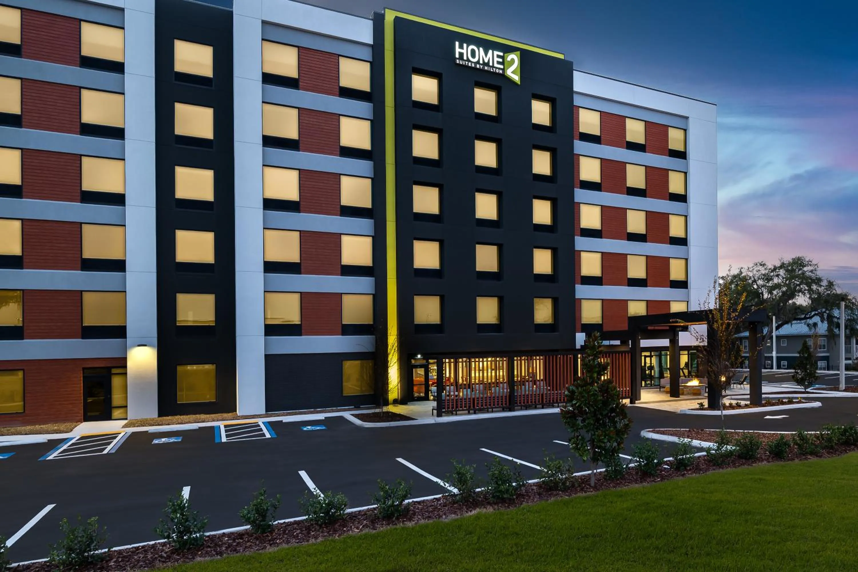 Facade/entrance in Home2 Suites By Hilton Riverview Tampa