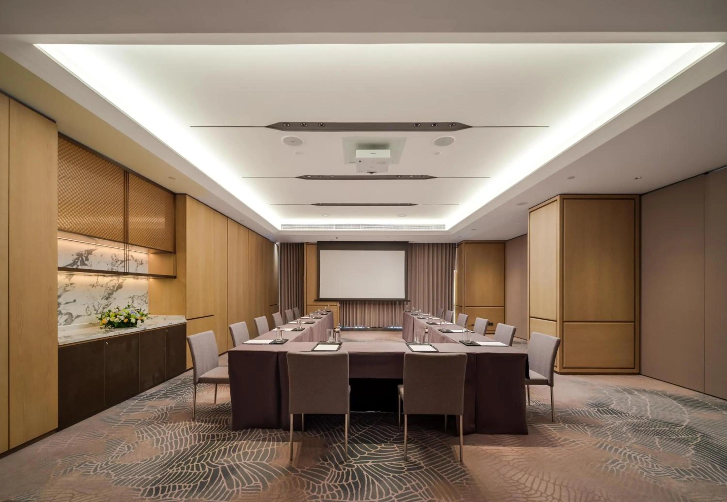 Meeting/conference room in DoubleTree by Hilton Zhangzhou