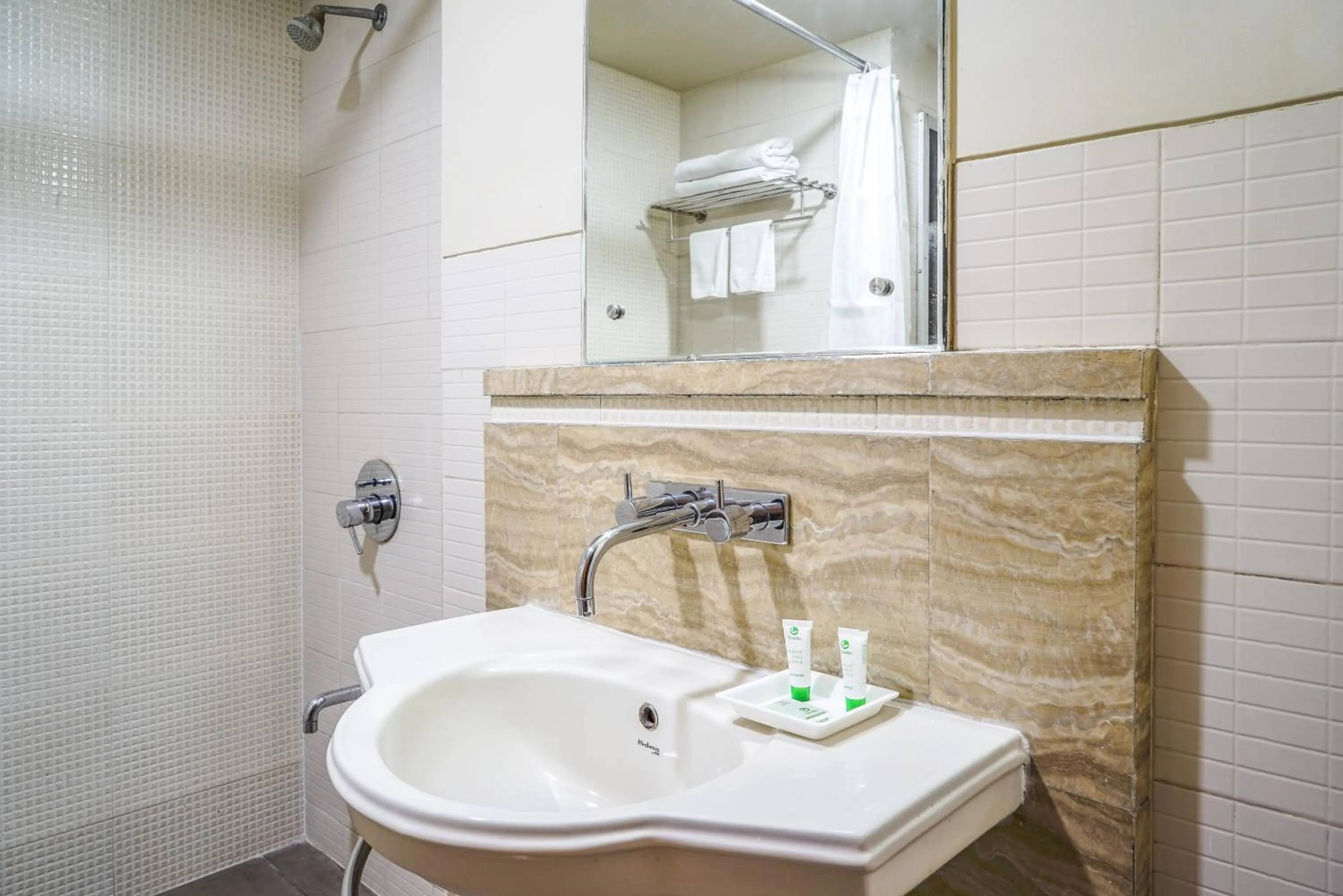 Bathroom in Hotel Sonia CIDCO