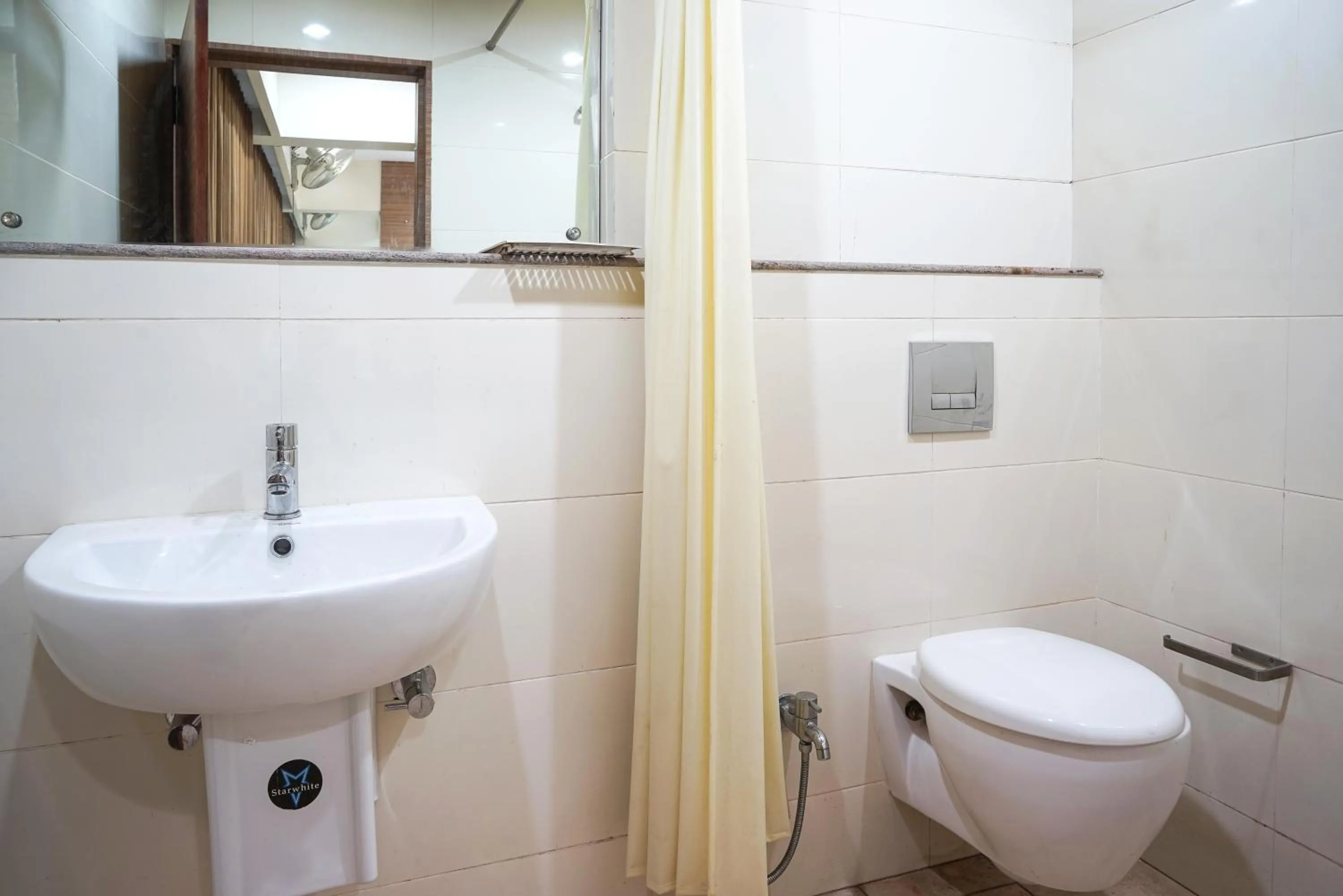 Bathroom in Hotel Sonia CIDCO