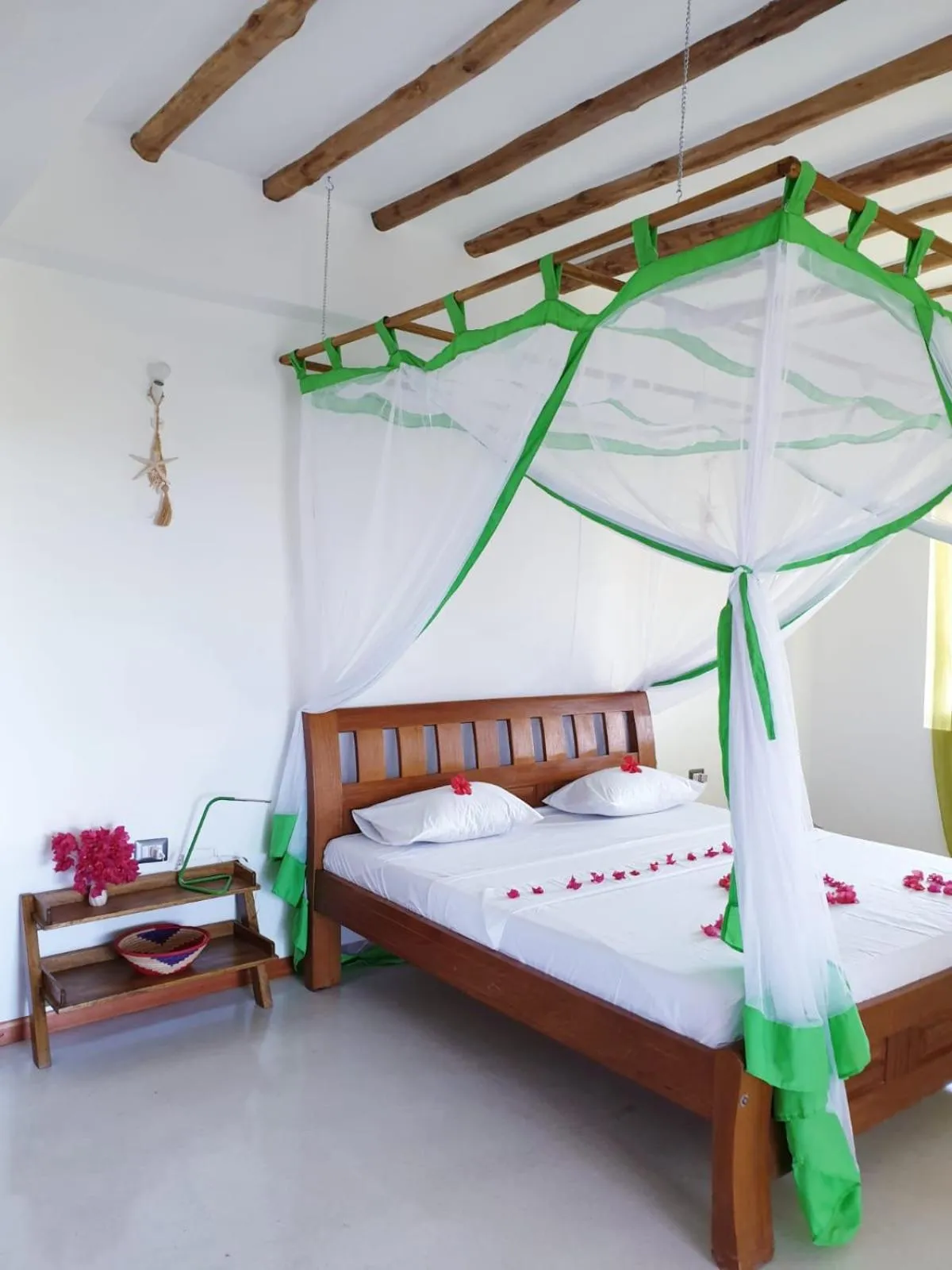 Bedroom, Bed in Simba House