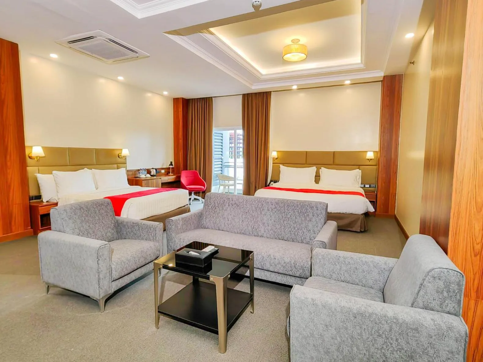 Photo of the whole room in Best Western Plus Hotel Subic