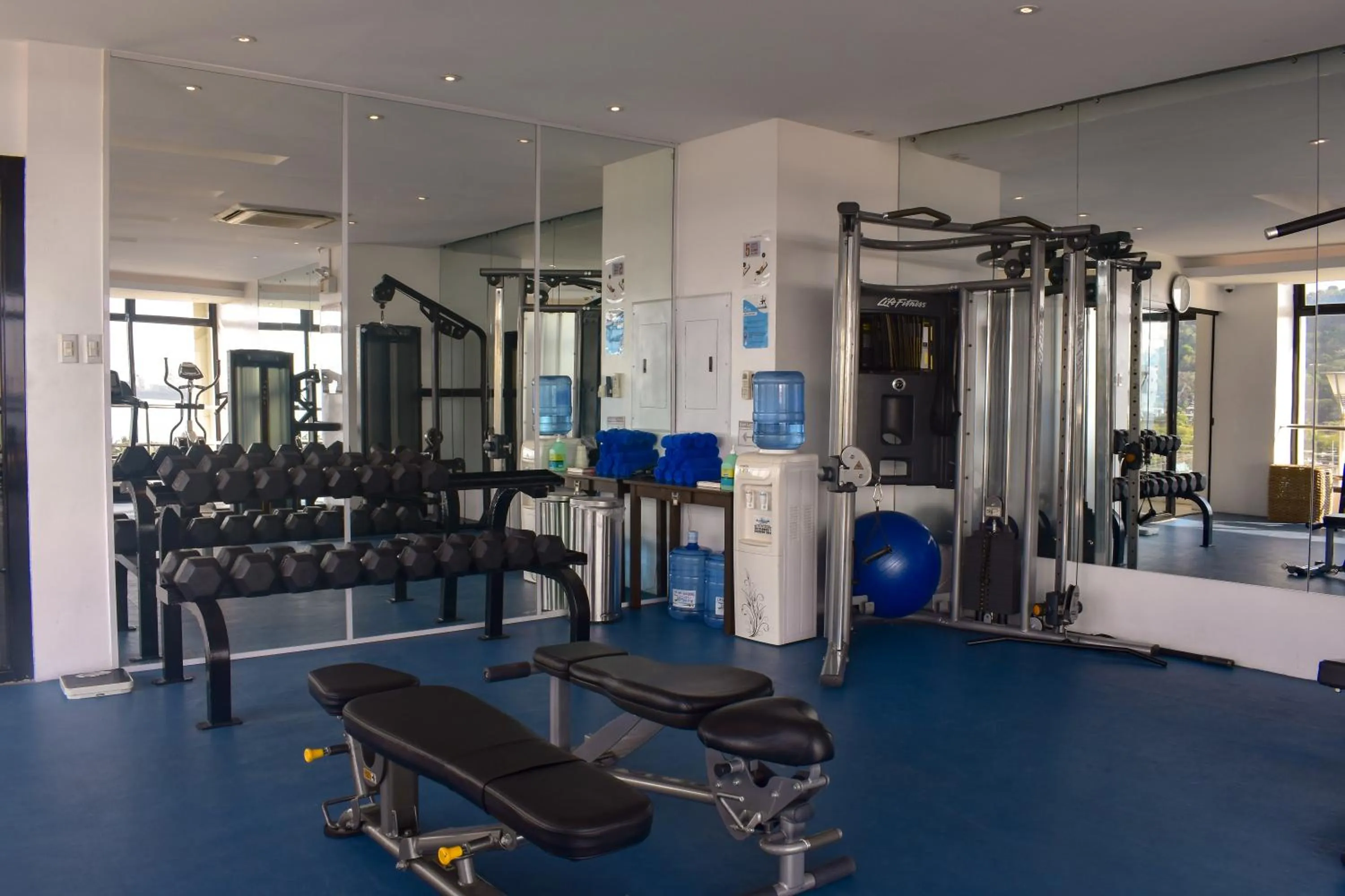 Fitness centre/facilities in Best Western Plus Hotel Subic