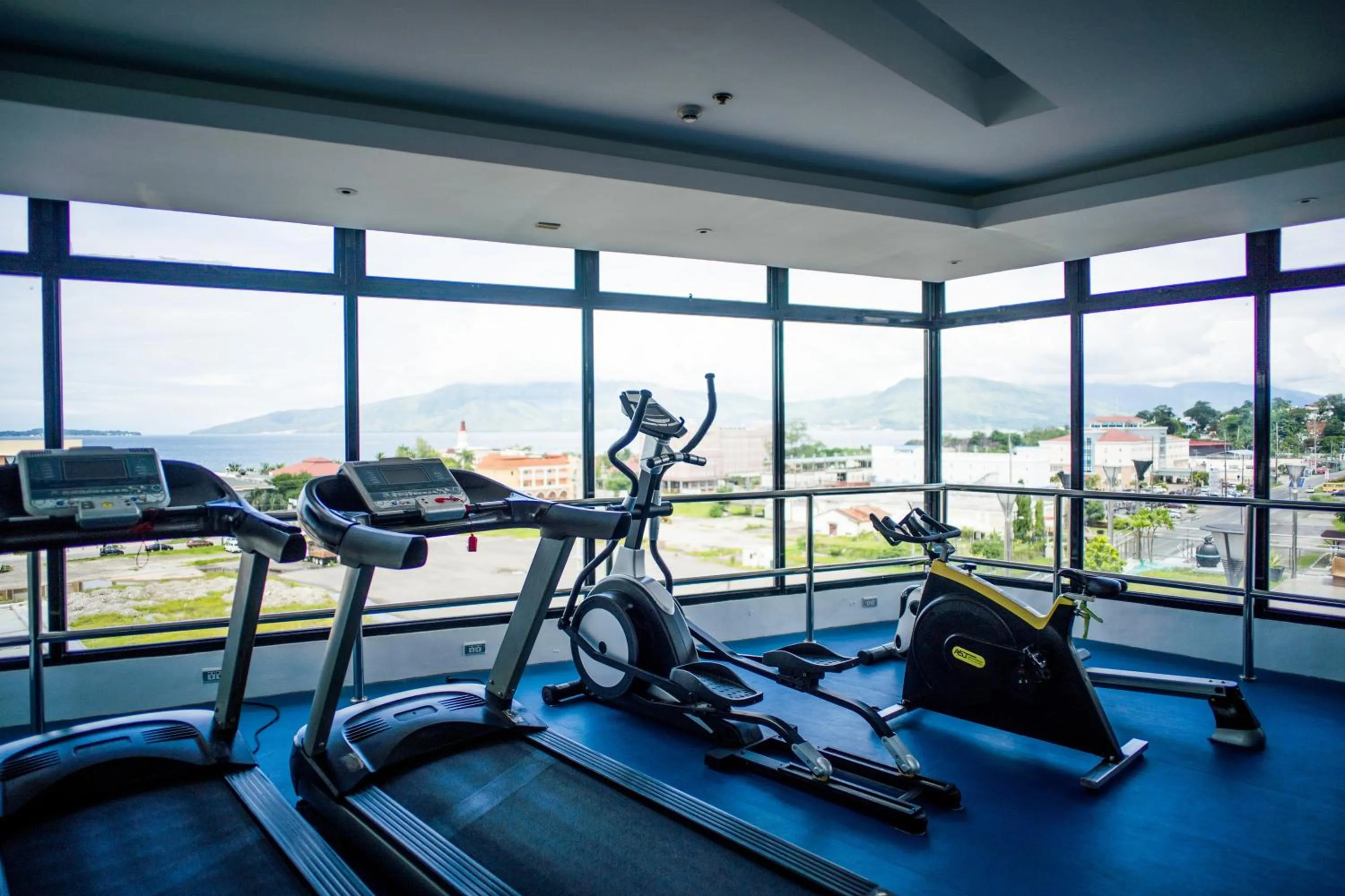 Fitness centre/facilities in Best Western Plus Hotel Subic