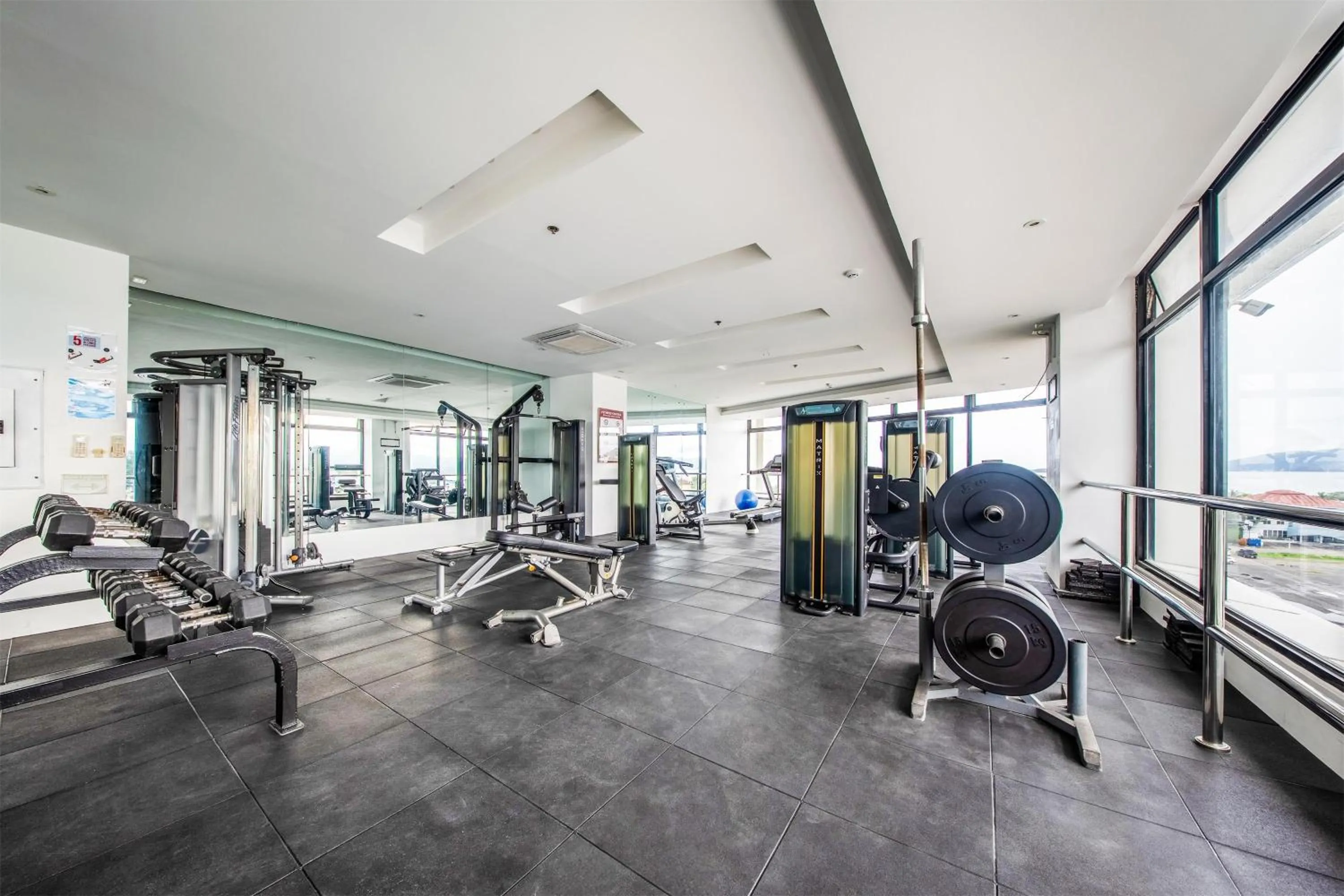 Fitness centre/facilities in Best Western Plus Hotel Subic