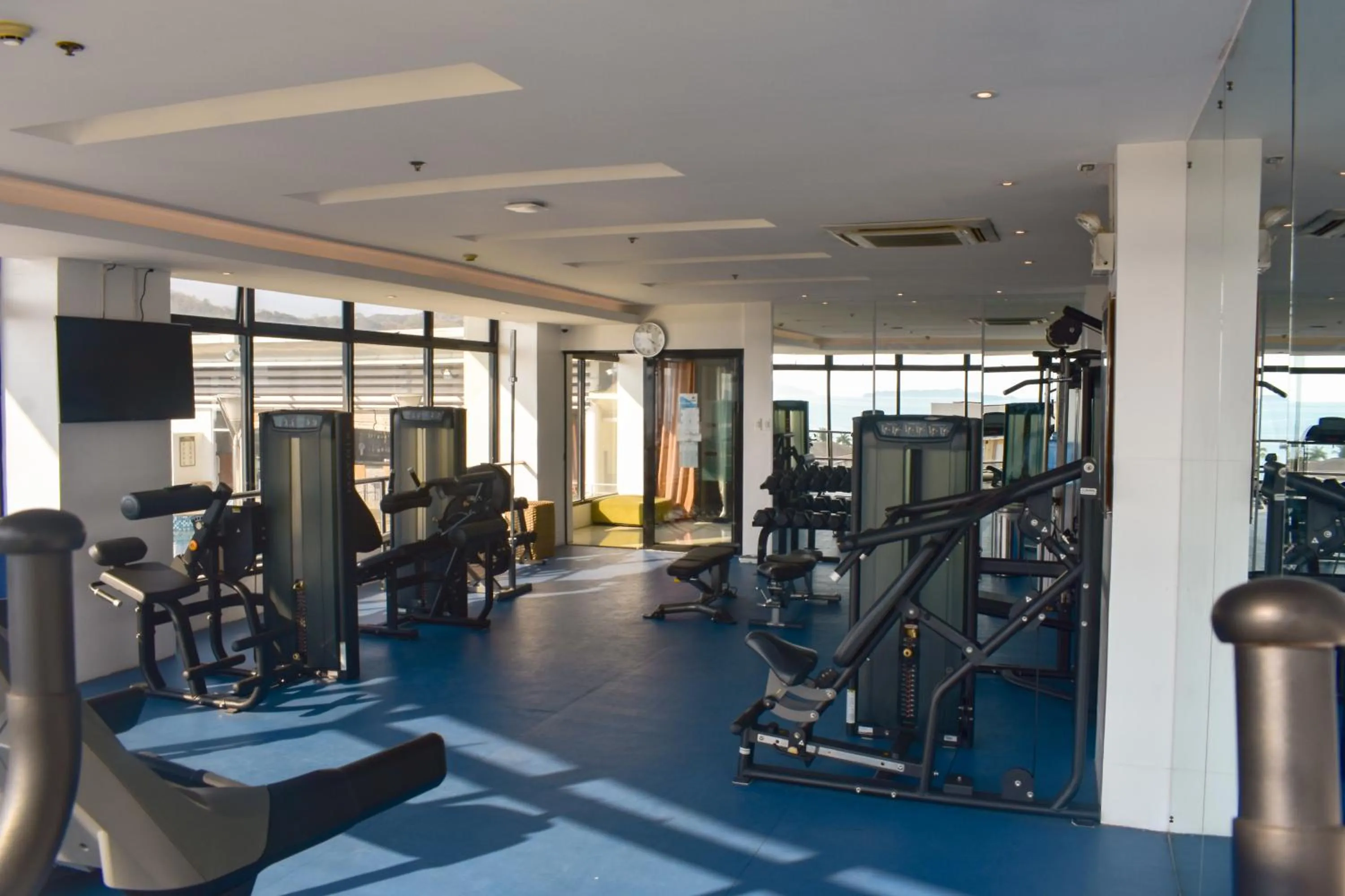 Fitness centre/facilities in Best Western Plus Hotel Subic