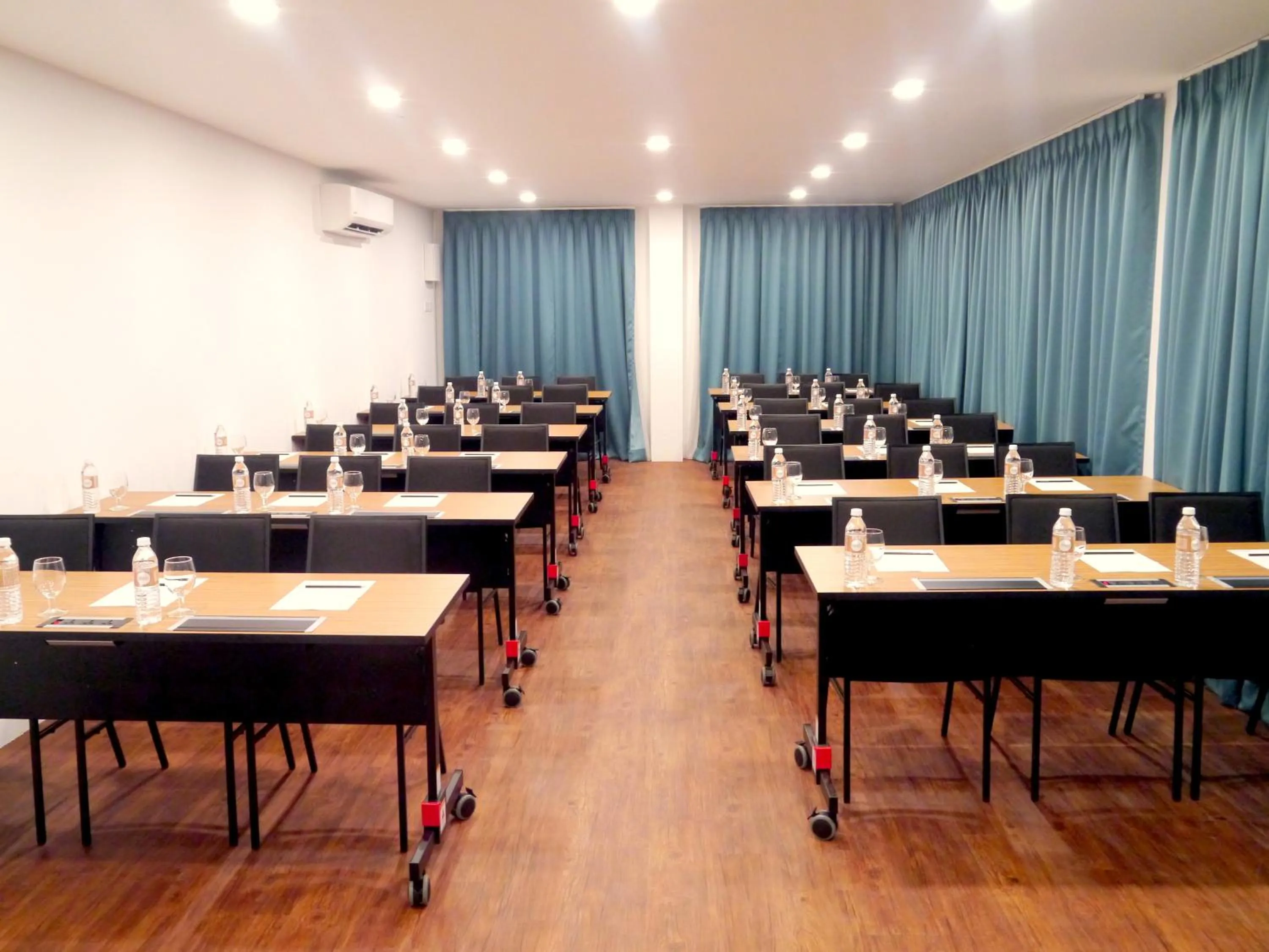 Banquet/Function facilities in Dash Box Hotel Cyberjaya