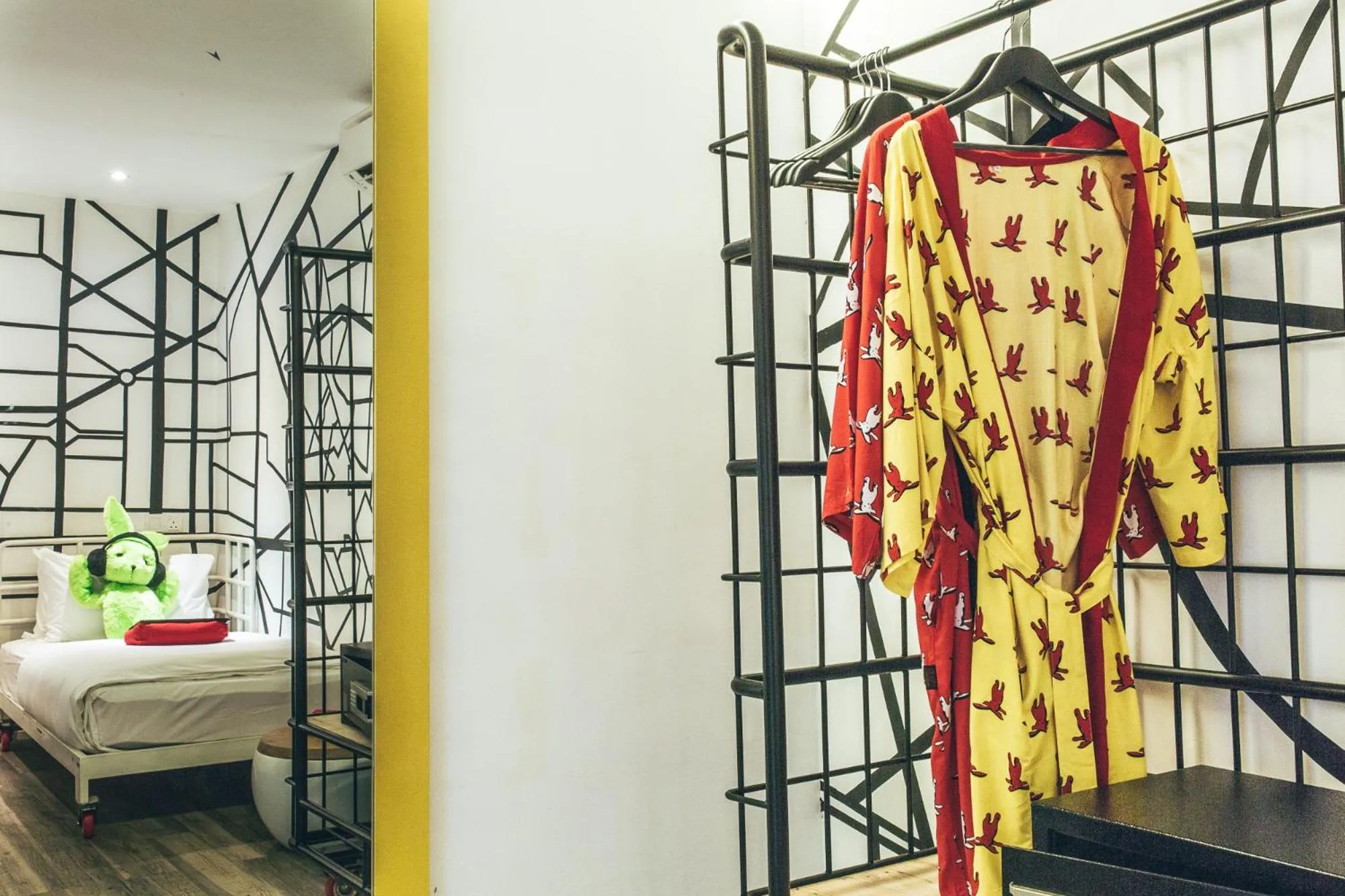 Photo of the whole room, Bed in Dash Box Hotel Cyberjaya