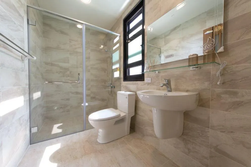 Shower in First Quality B&B