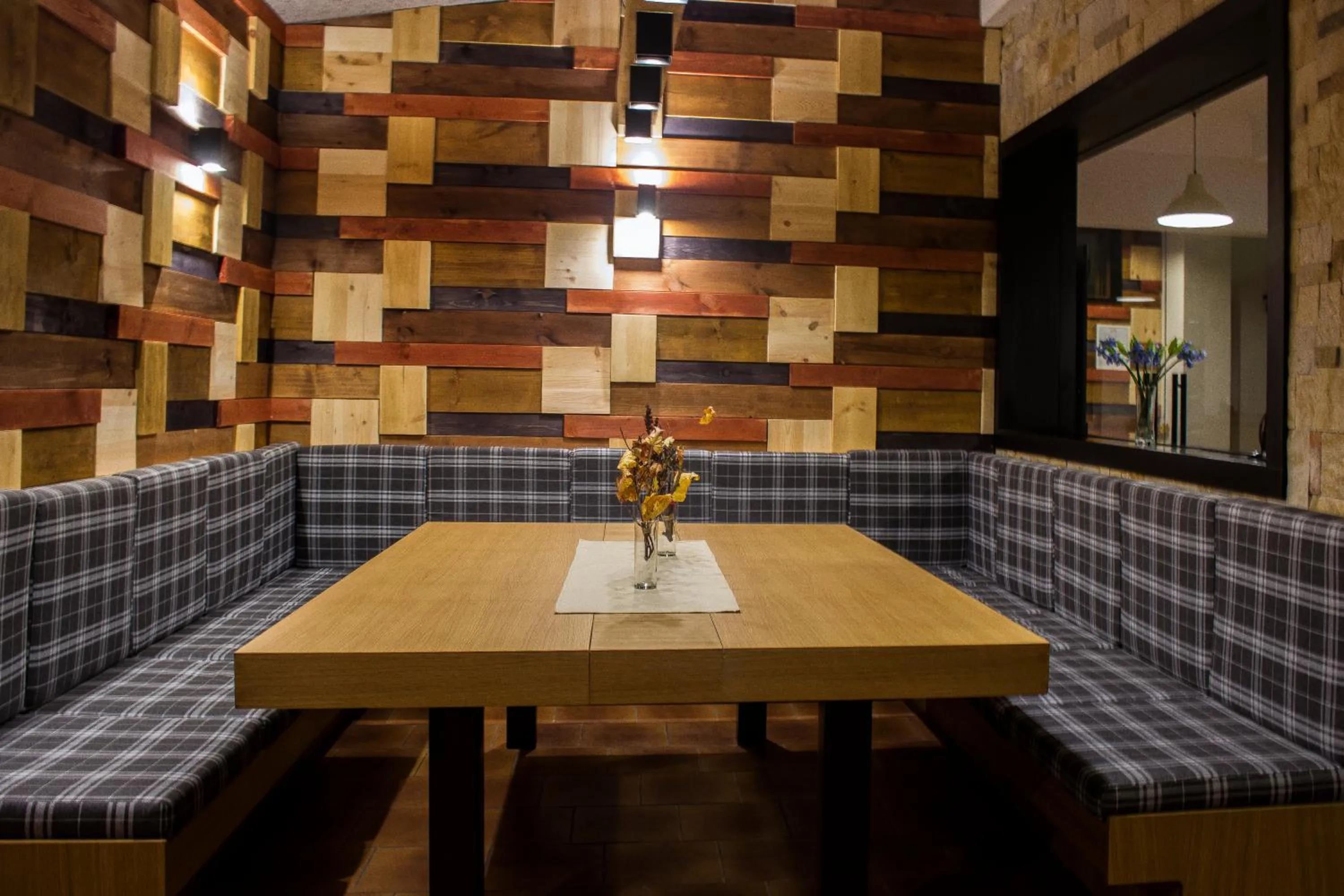 Dining area in Trigrad Hotel