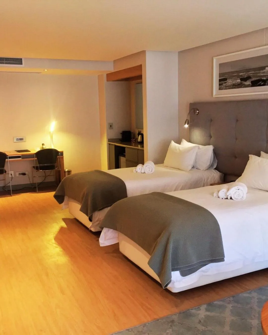 Bedroom, Bed in Krystal Beach Hotel