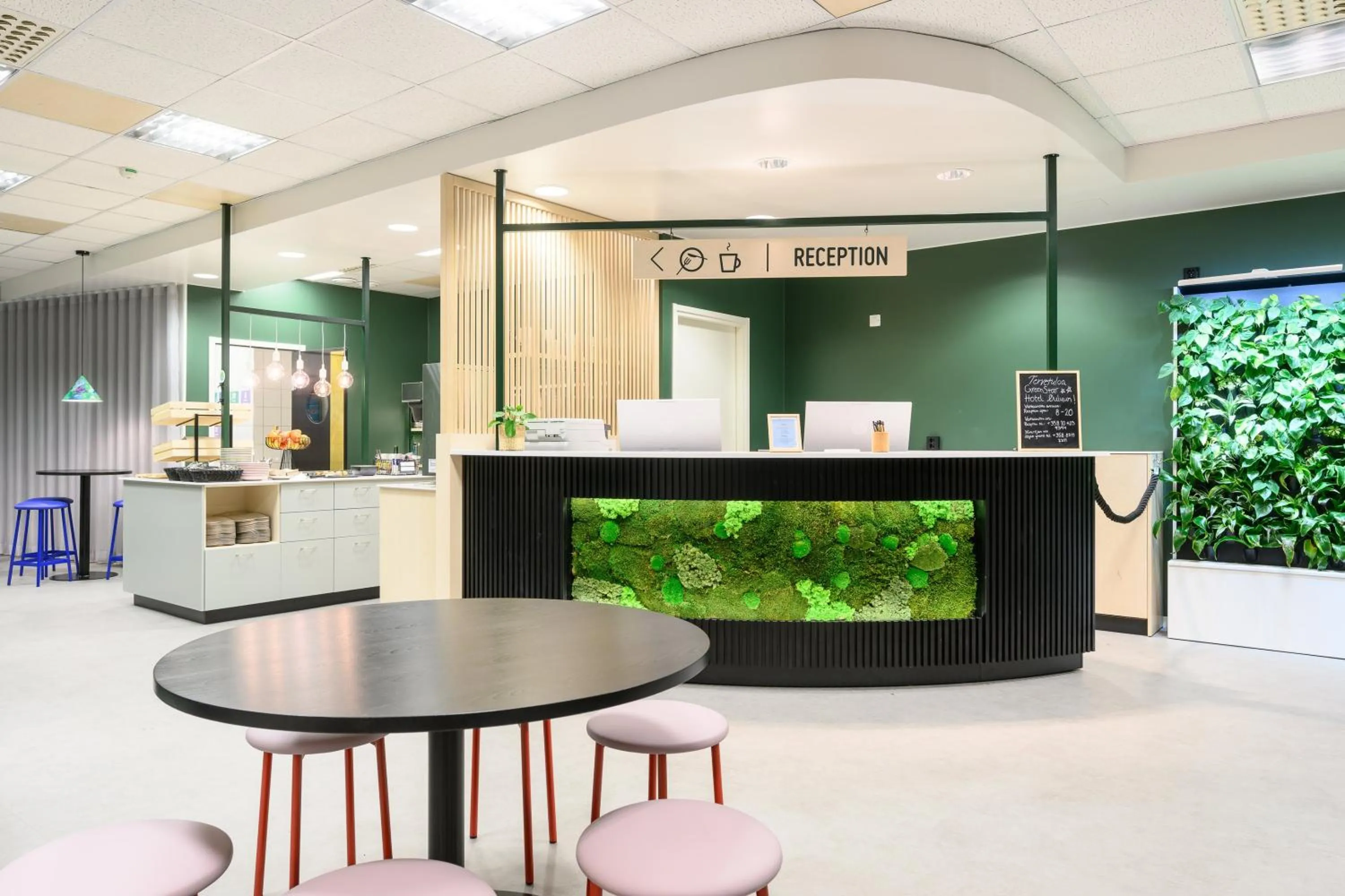 Lobby or reception in GreenStar Hotel Oulu