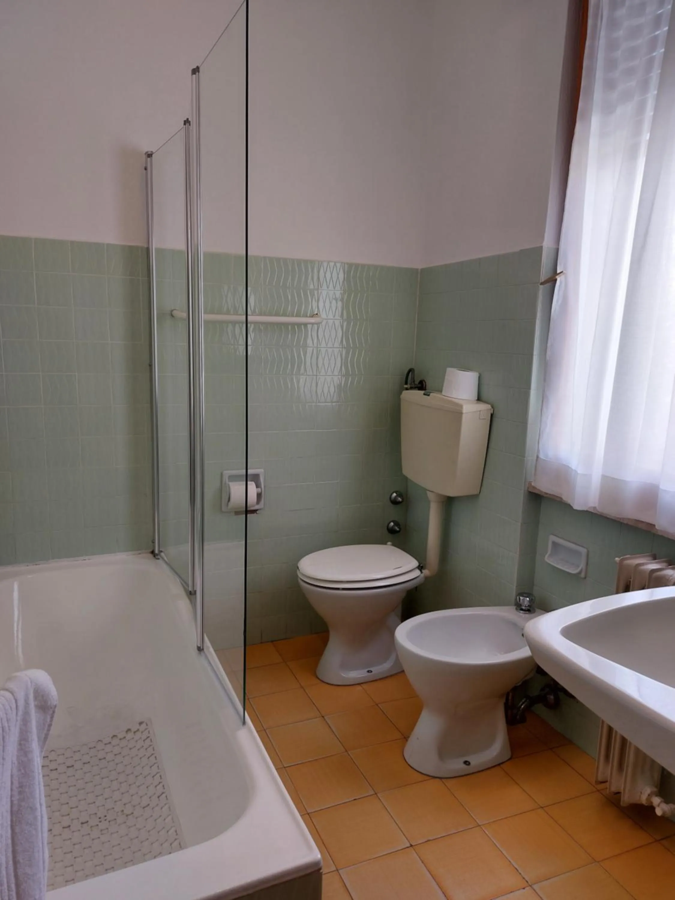 Shower in Hotel San Domingo