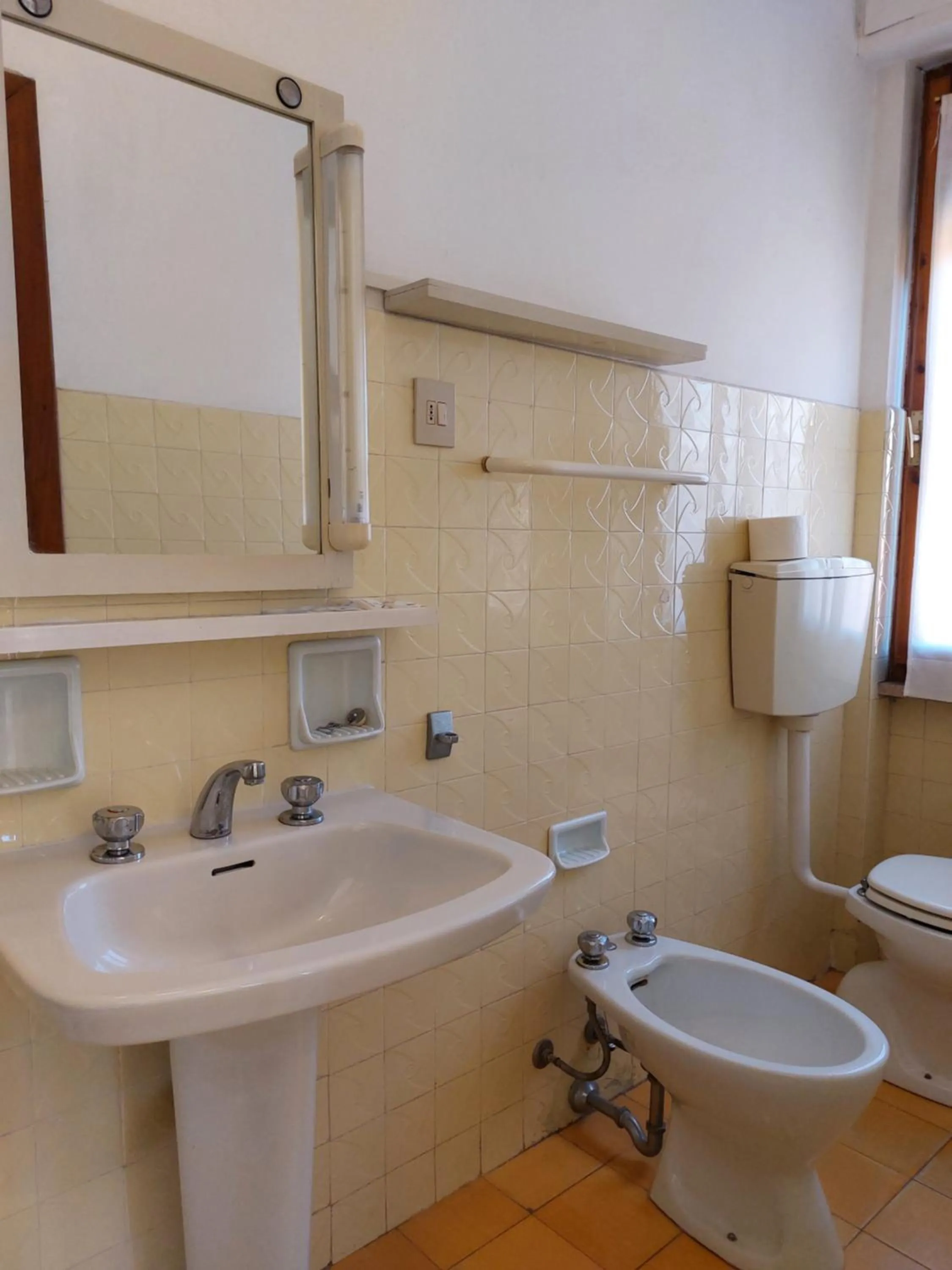 Shower in Hotel San Domingo