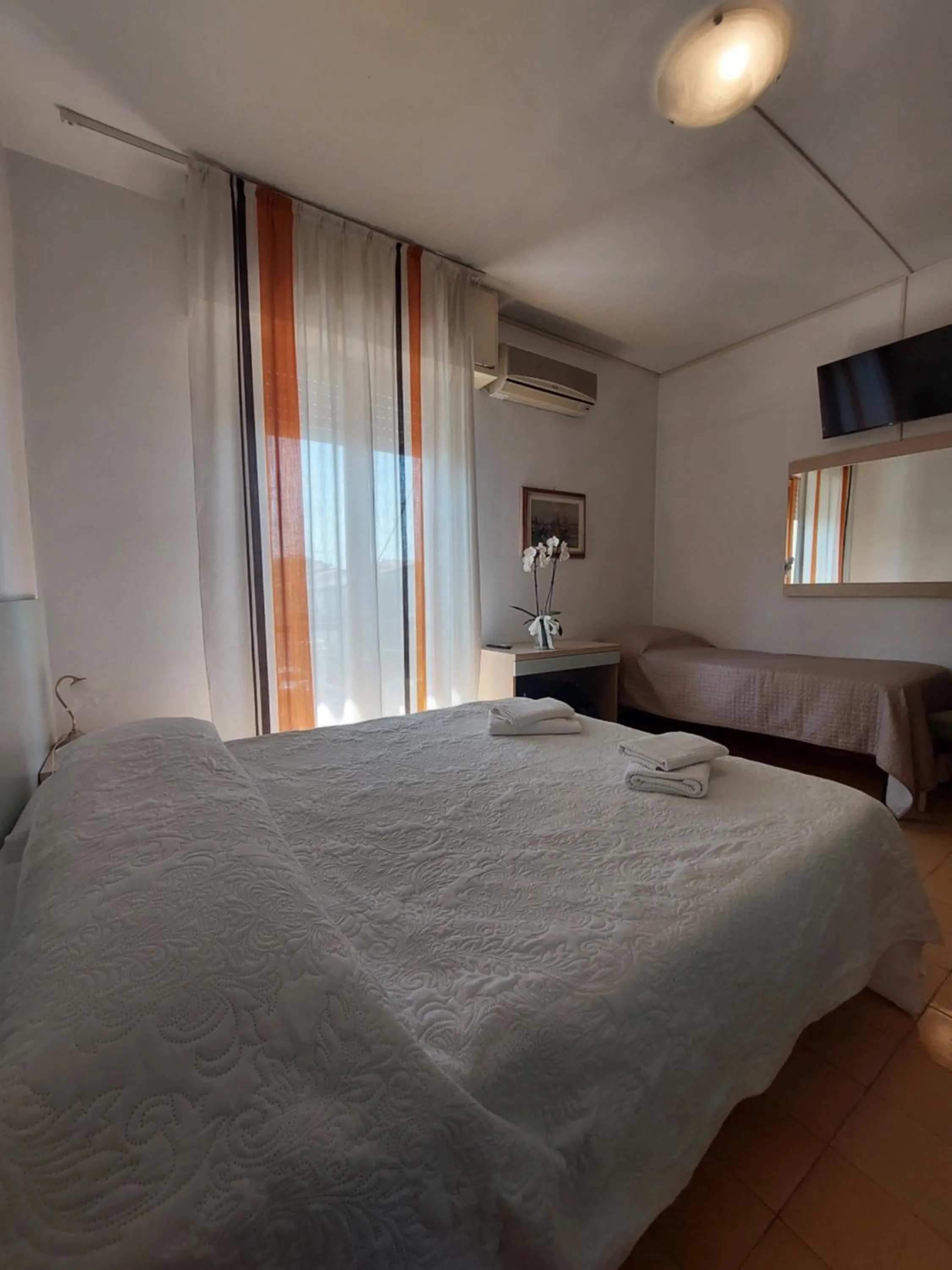 Bed in Hotel San Domingo