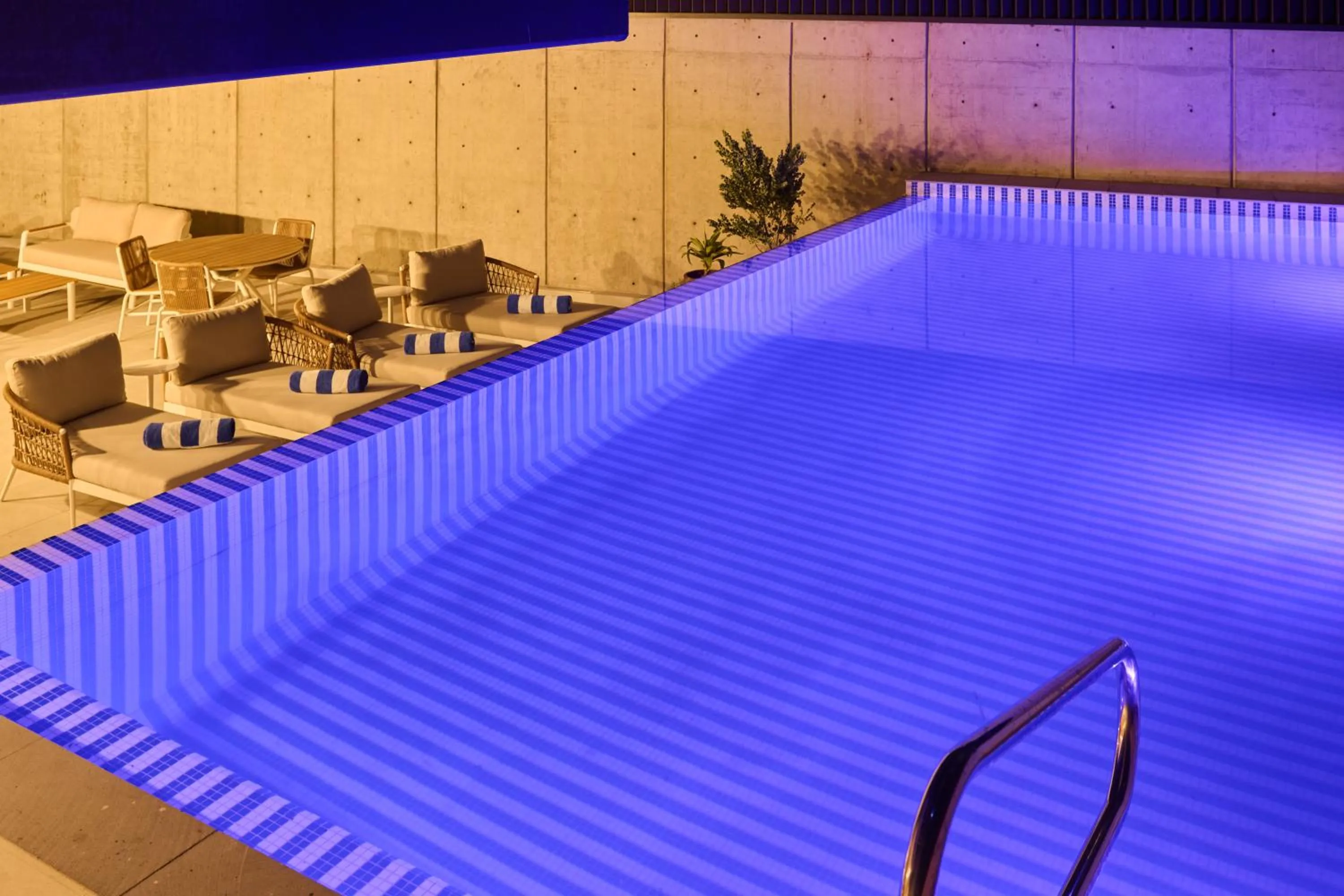 Swimming pool in WorldHotels Acueducto Guadalajara