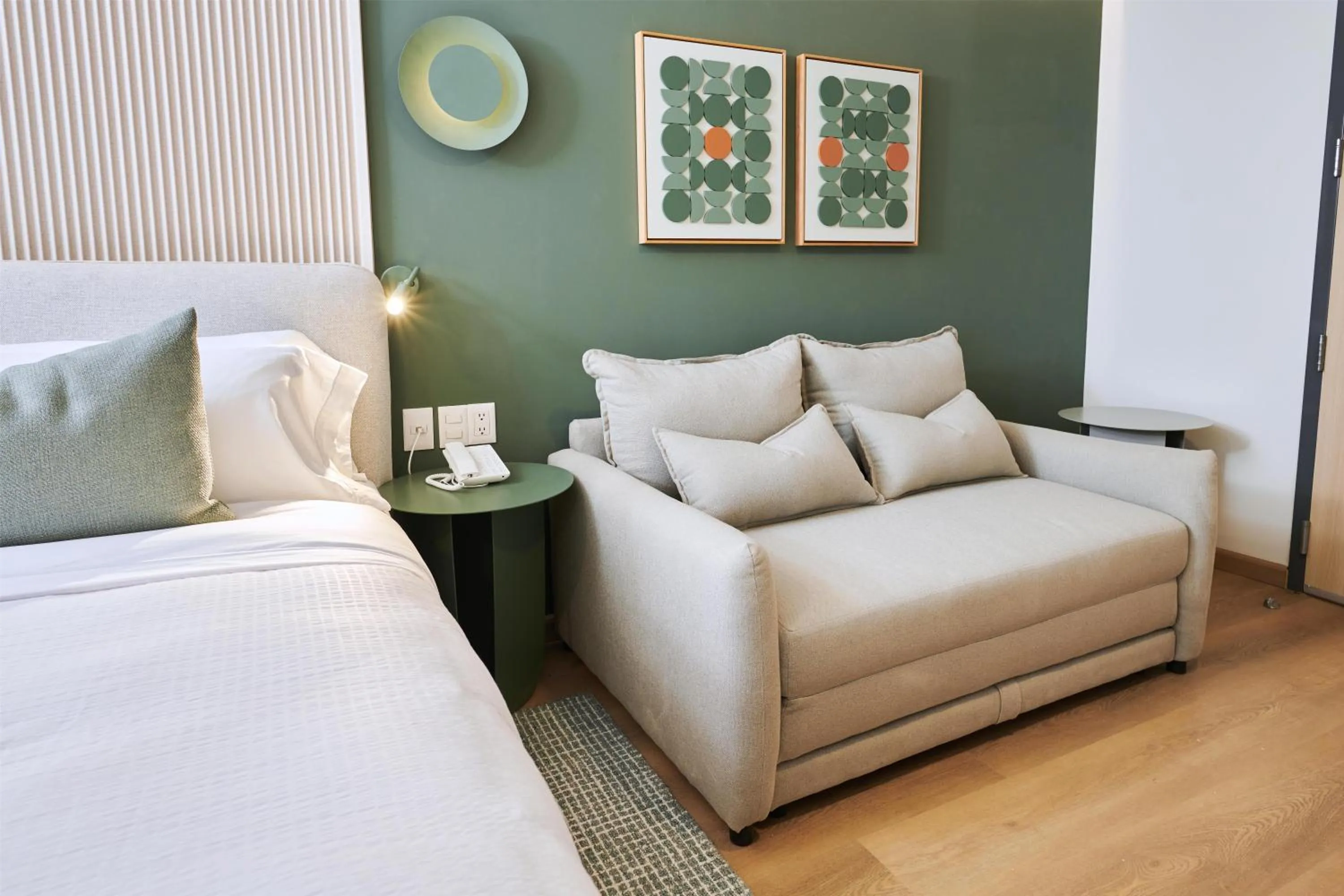 Bedroom, Bed in WorldHotels Acueducto Guadalajara