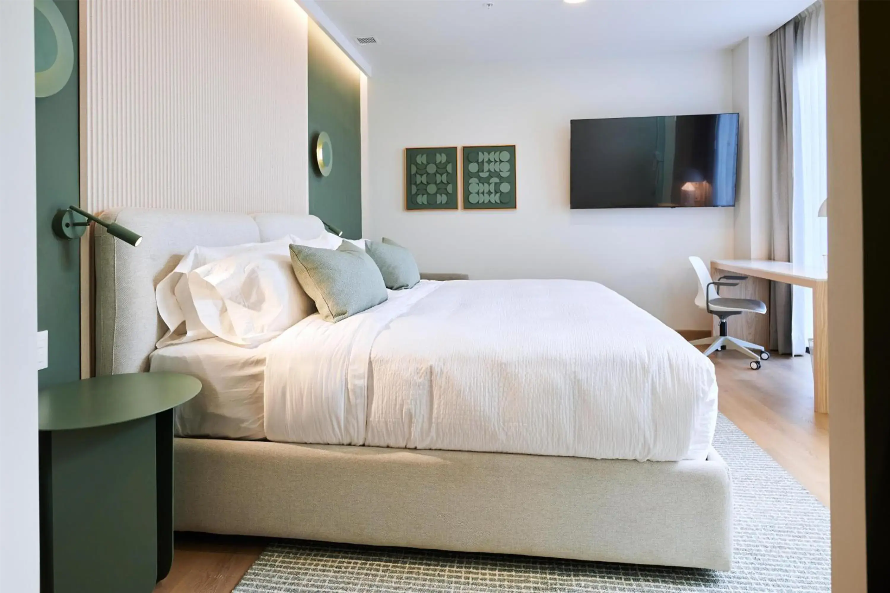 Executive King Room with Sofa Bed - Non-Smoking in WorldHotels Acueducto Guadalajara Executive King Room with Sofa Bed - Non-Smoking in WorldHotels Acueducto Guadalajara