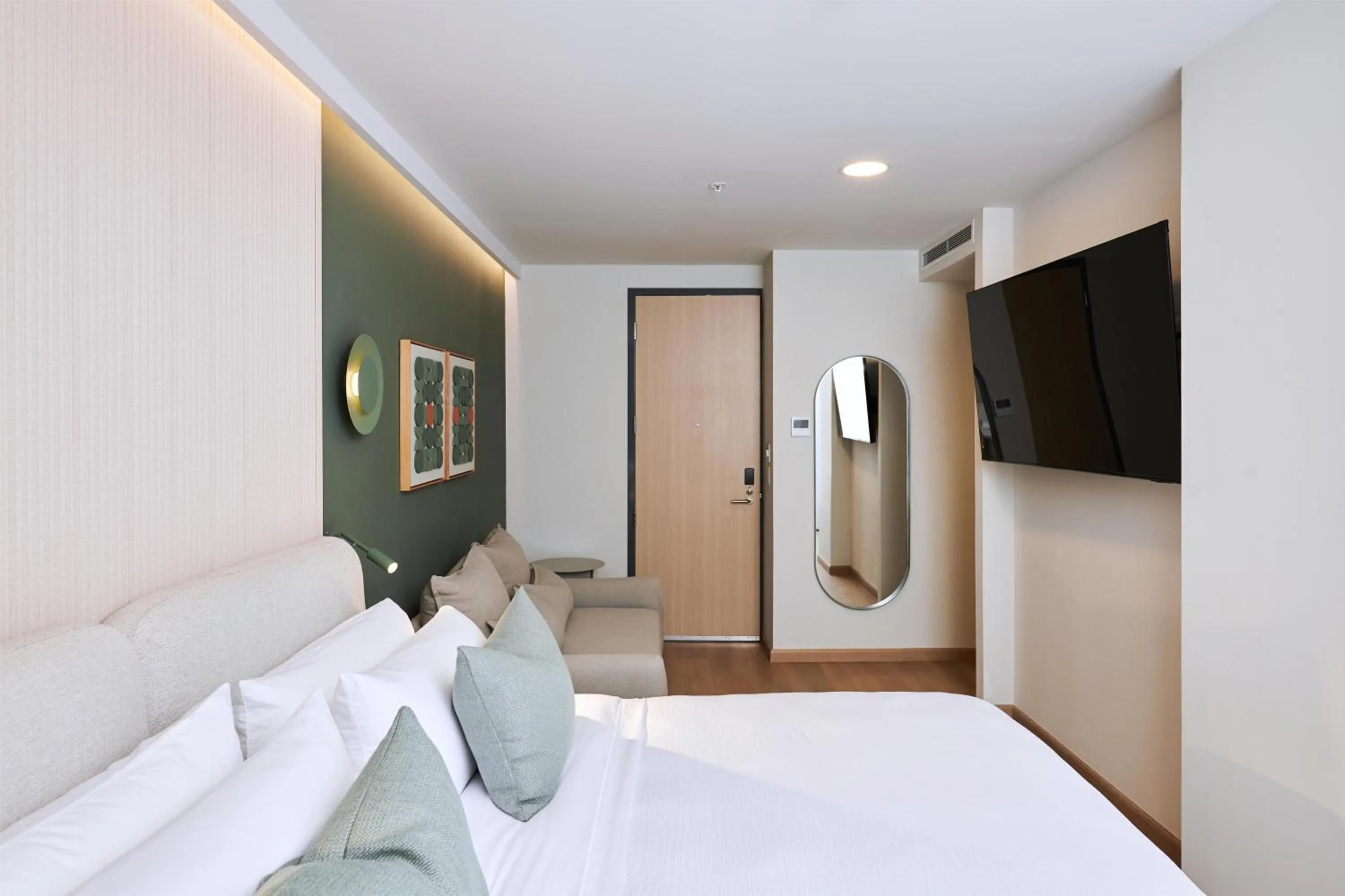 Bedroom, Bed in WorldHotels Acueducto Guadalajara