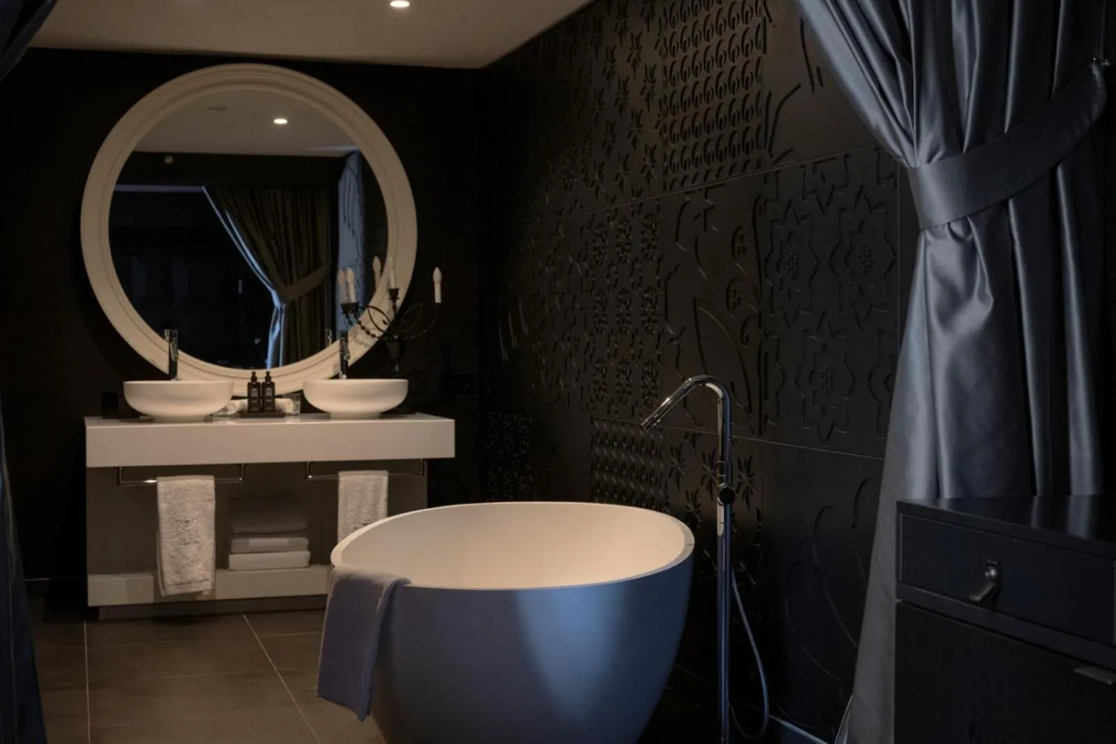 Bathroom in The Donna Portals