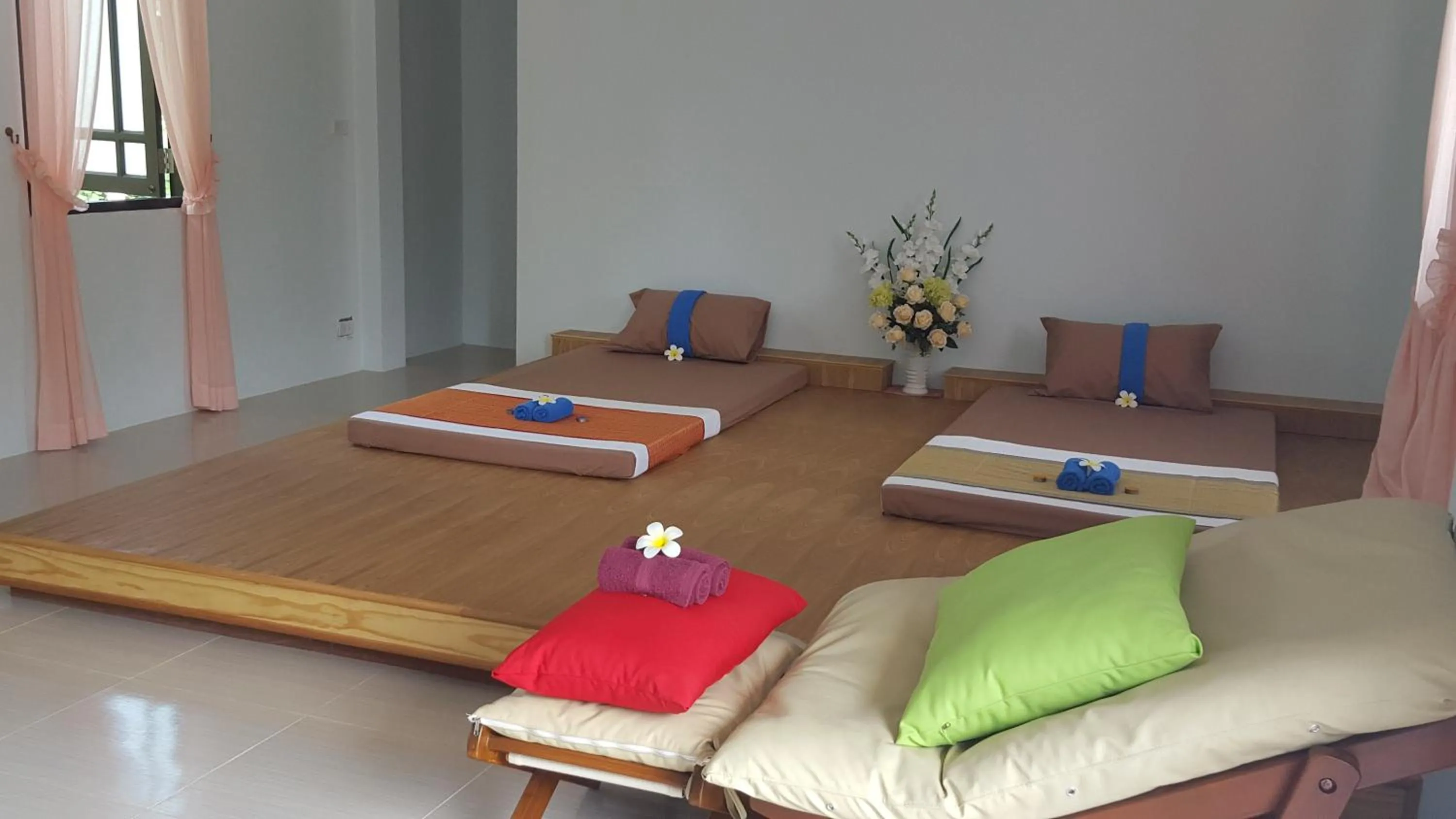 Massage, Bed in Jasmine Resort And Spa