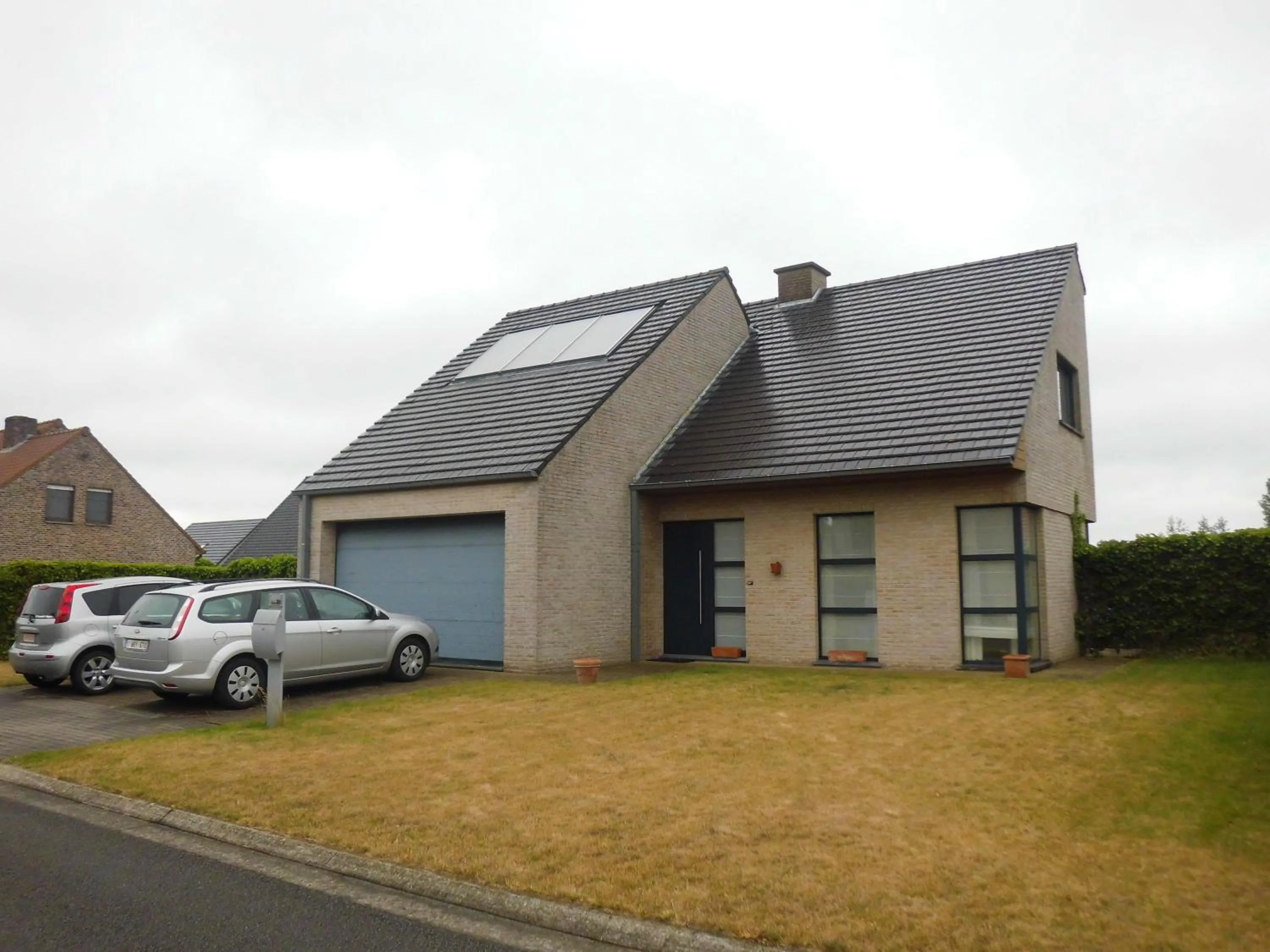 Property building in Chez Paul