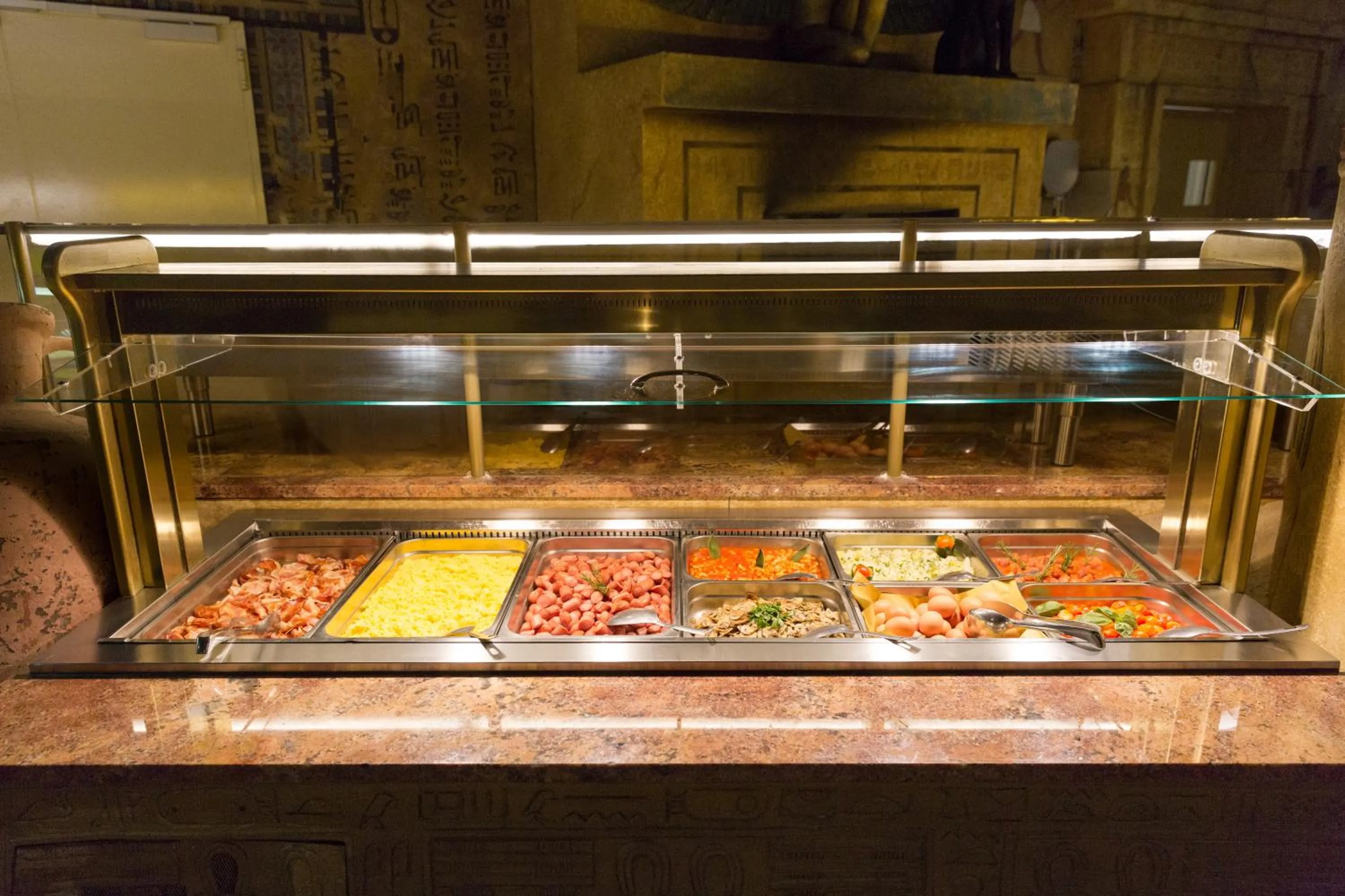 Buffet breakfast in Gardaland Adventure Hotel