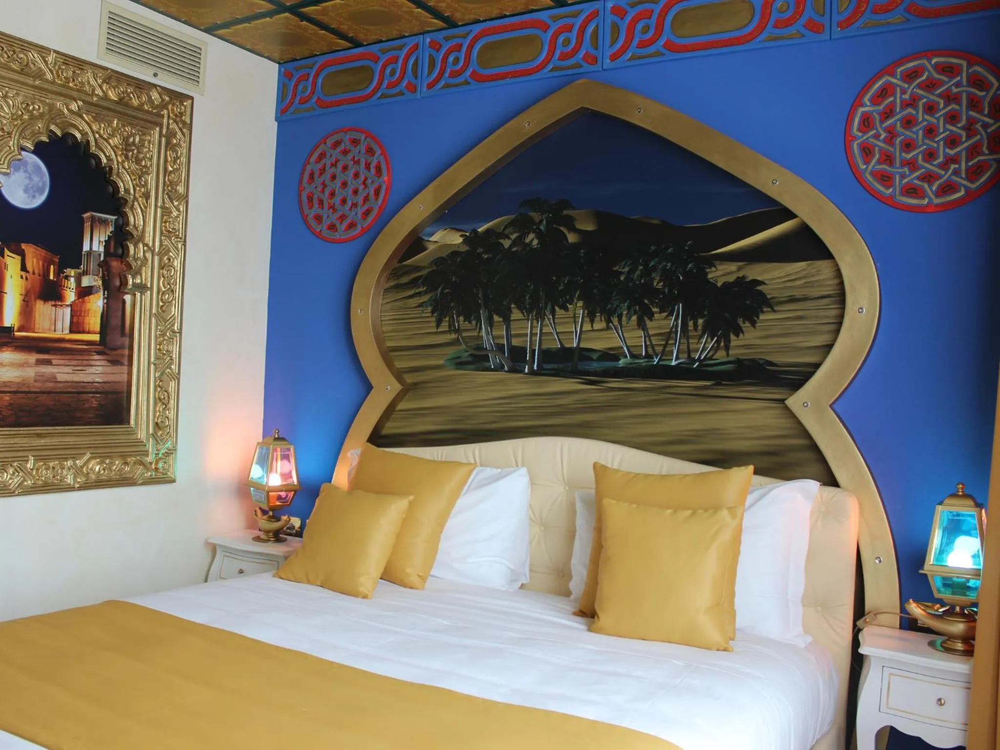 Bed in Gardaland Adventure Hotel