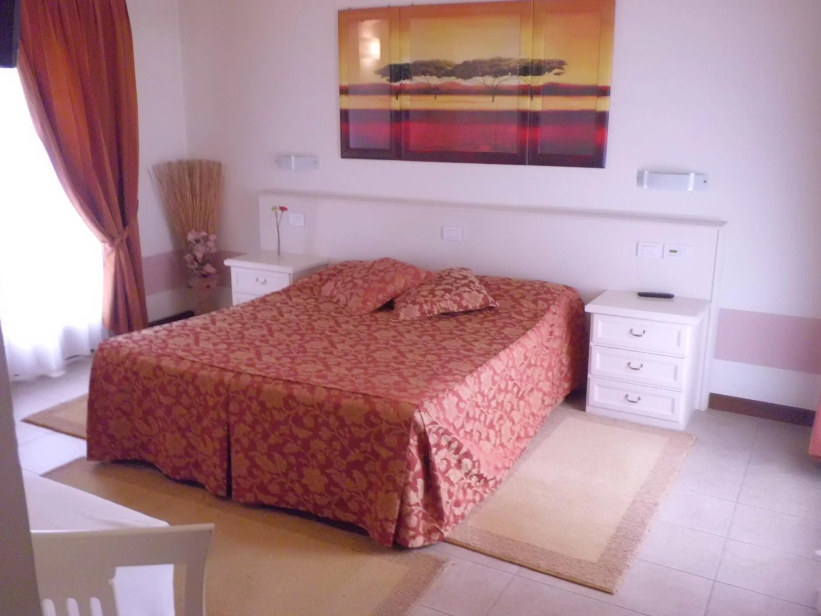 Photo of the whole room, Bed in Sweet Home