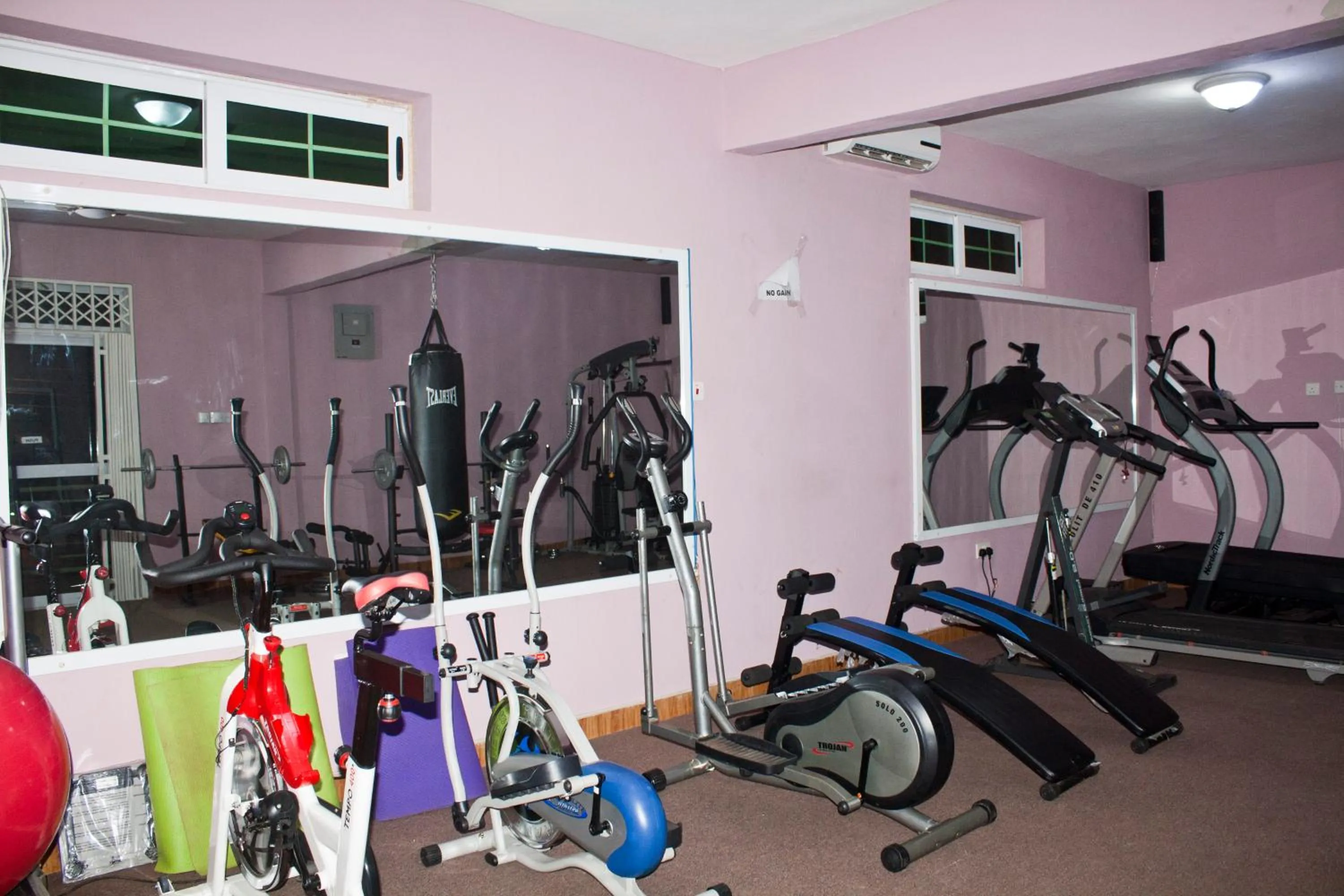 Fitness centre/facilities in Grand Star Hotel