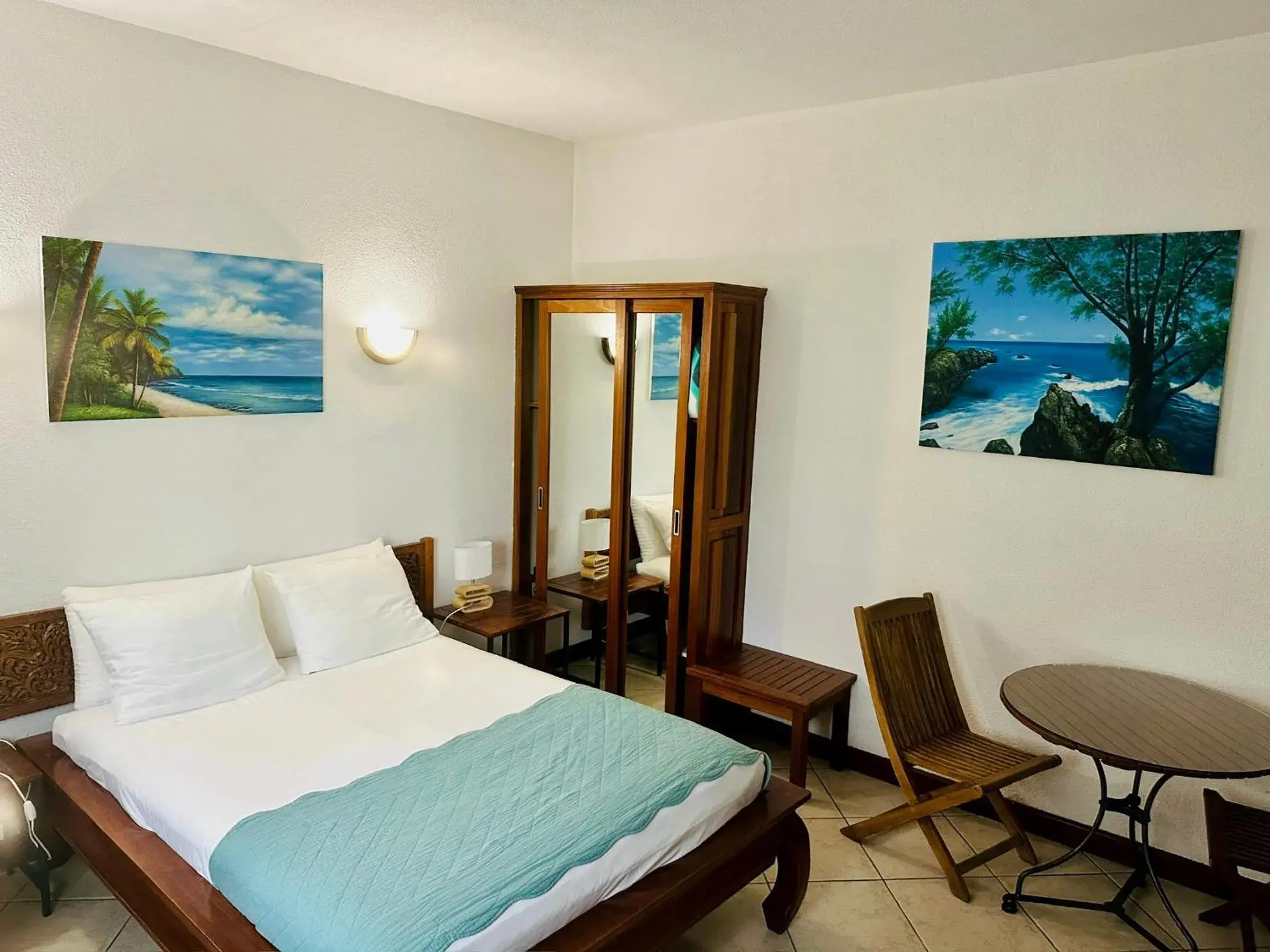 Double Room in Hôtel Résidence Le Phoenix Double Room in Hôtel Résidence Le Phoenix